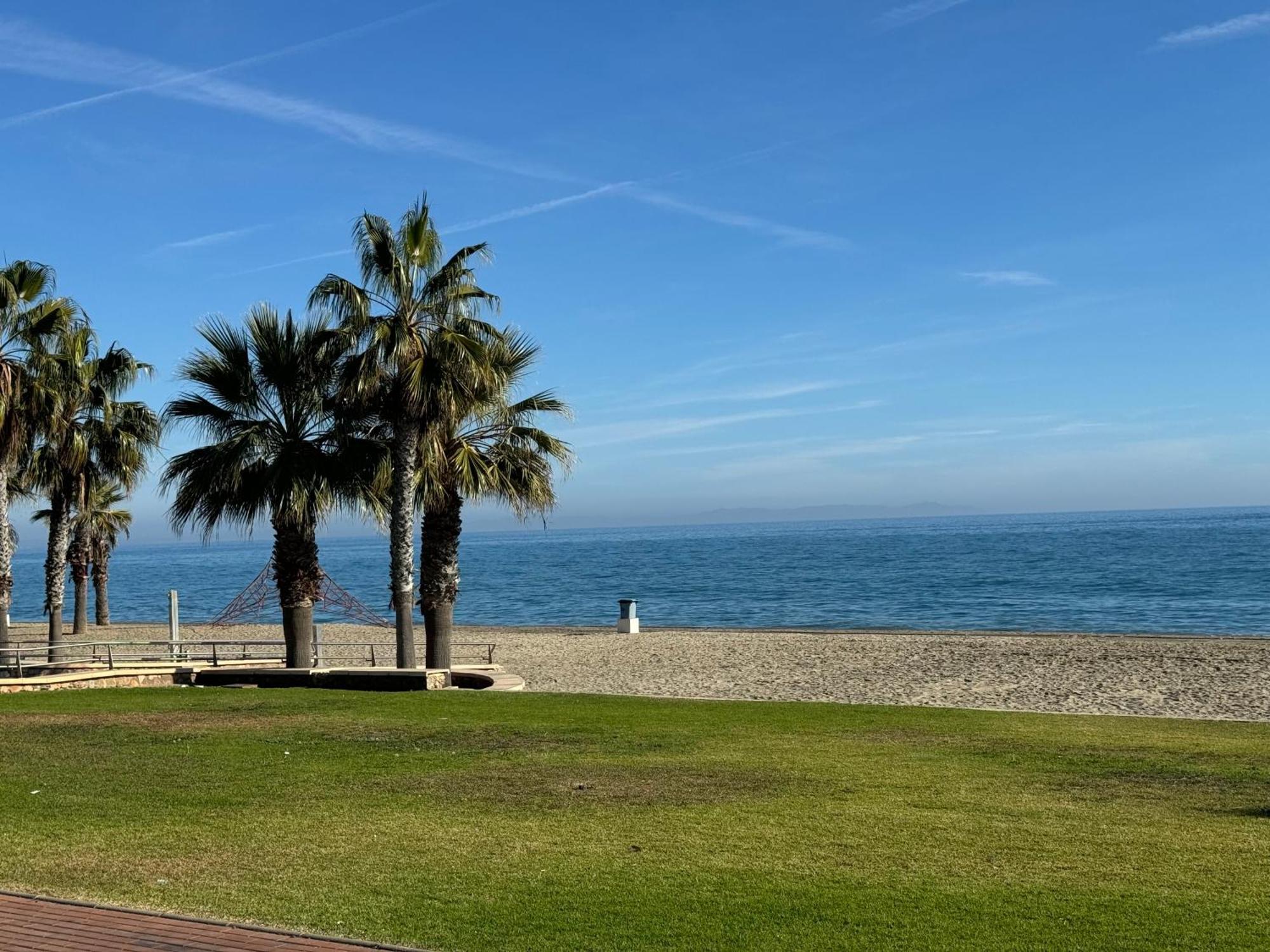 Magnifico Atico Con Vistas Al Mar Y Piscina De 1 Dormitorio Con Solarium, Wifi, Netfix *