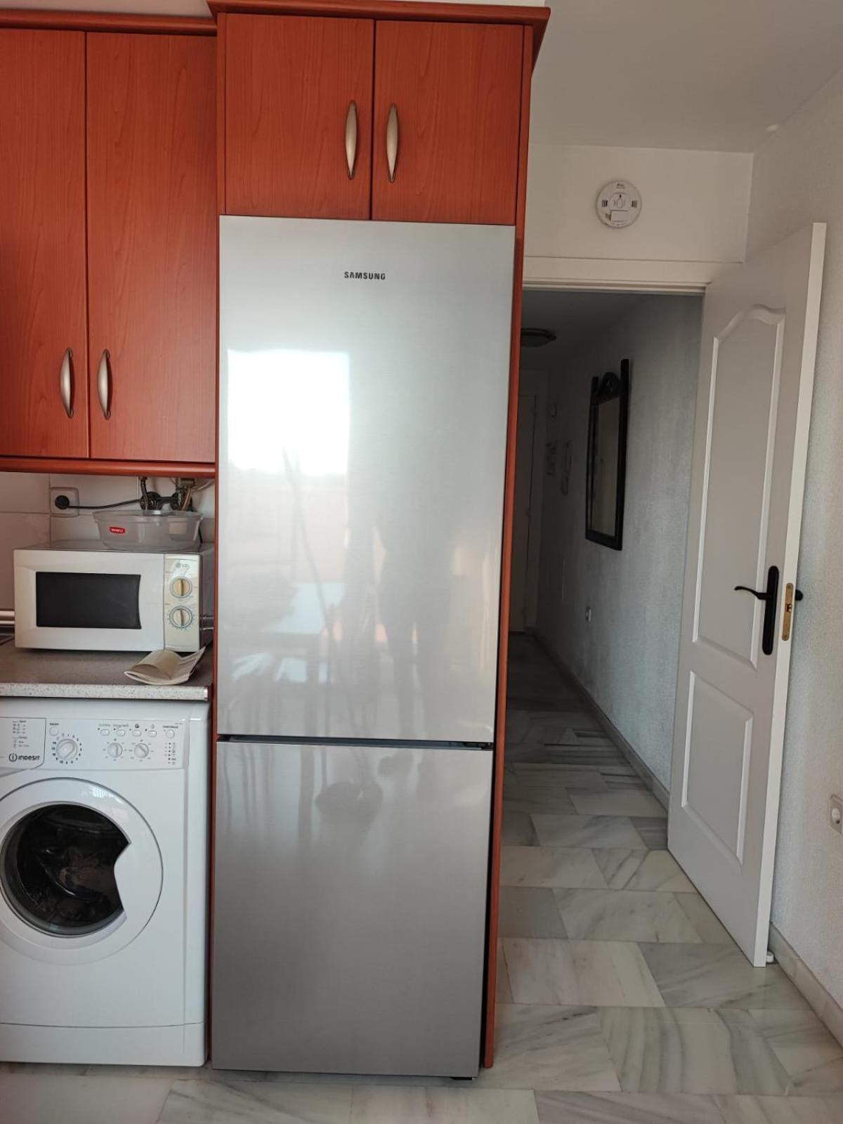 Apartamento Magnifico Atico Con Vistas Al Mar Y Piscina De 1 Dormitorio Con Solarium, Wifi, Netfix Roquetas de Mar