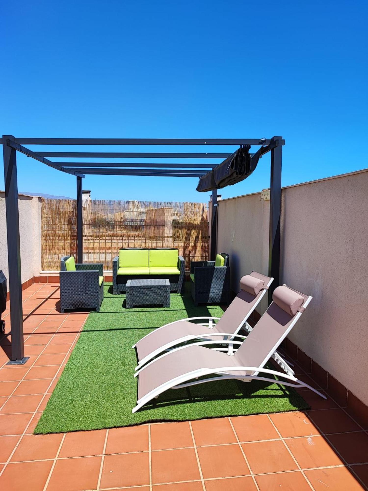 Magnifico Atico Con Vistas Al Mar Y Piscina De 1 Dormitorio Con Solarium, Wifi, Netfix Apartamento
