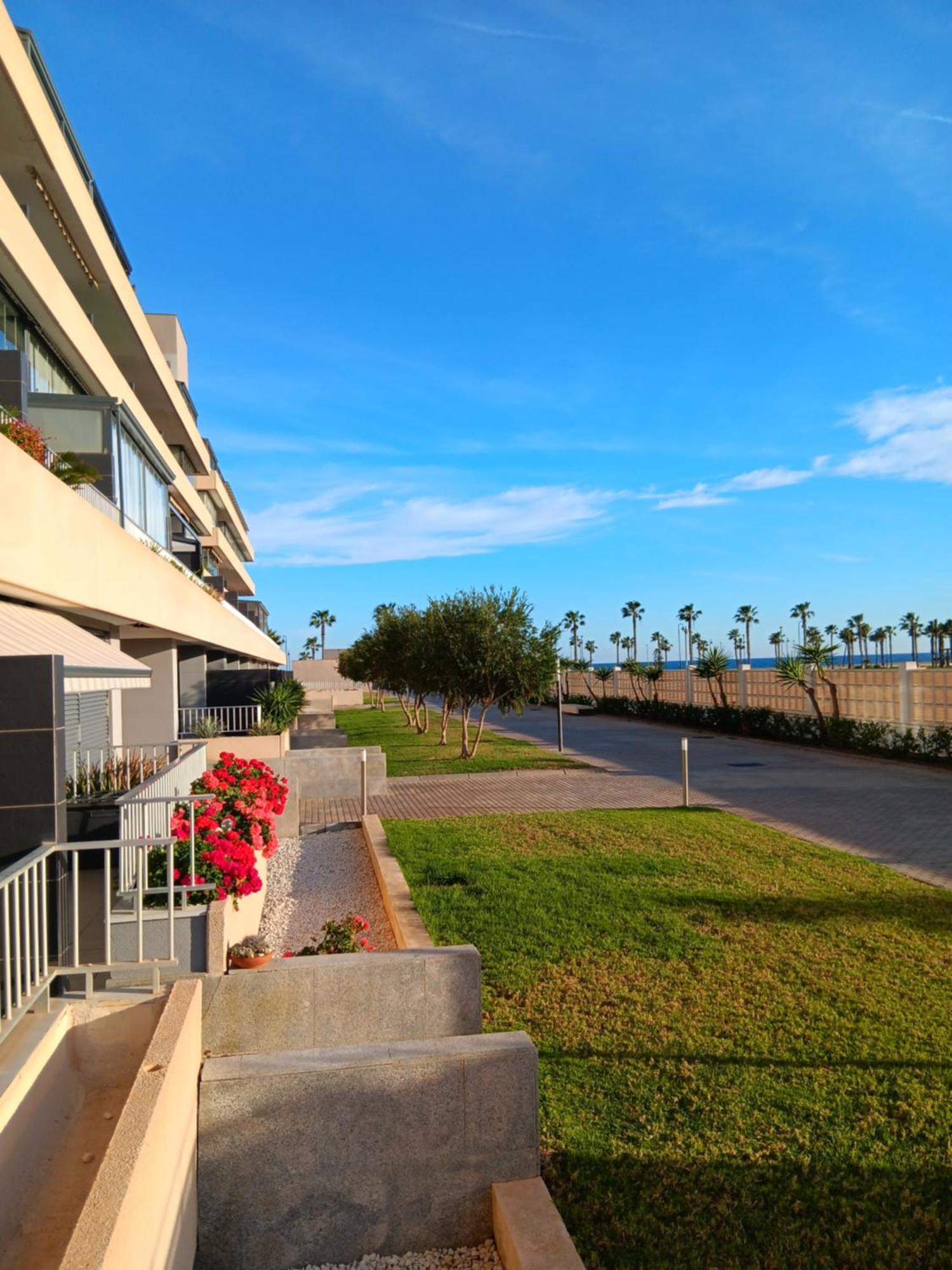 Apartamento Sybarix Beach: 1ª Linea De Playa Roquetas de Mar