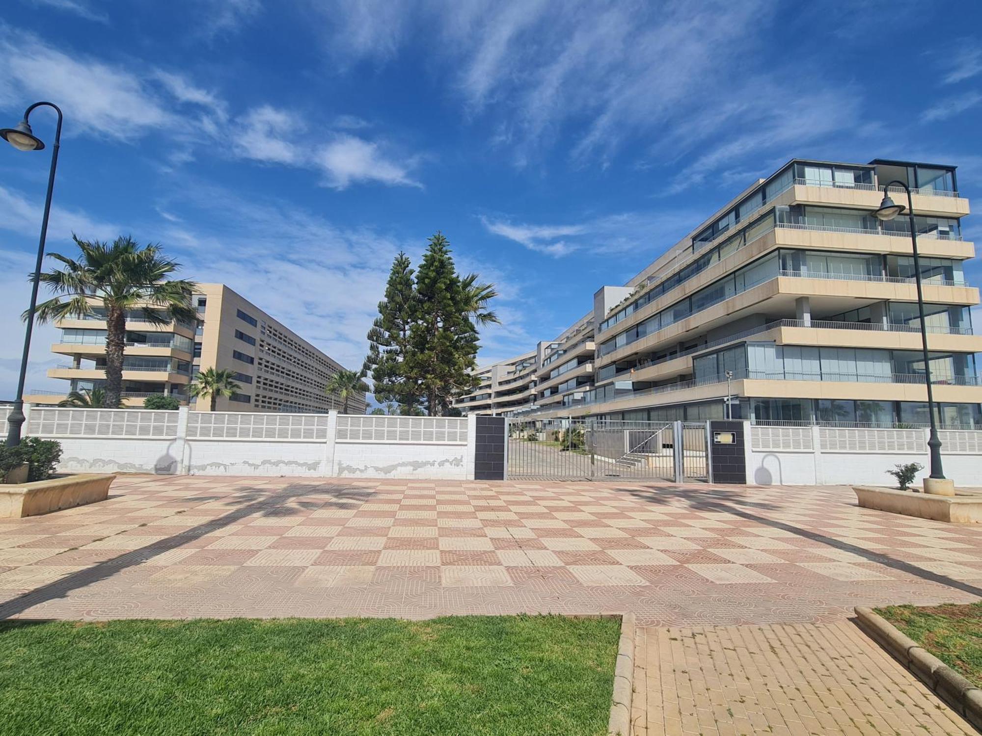 Apartamento Sybarix Beach: 1ª Linea De Playa Roquetas de Mar