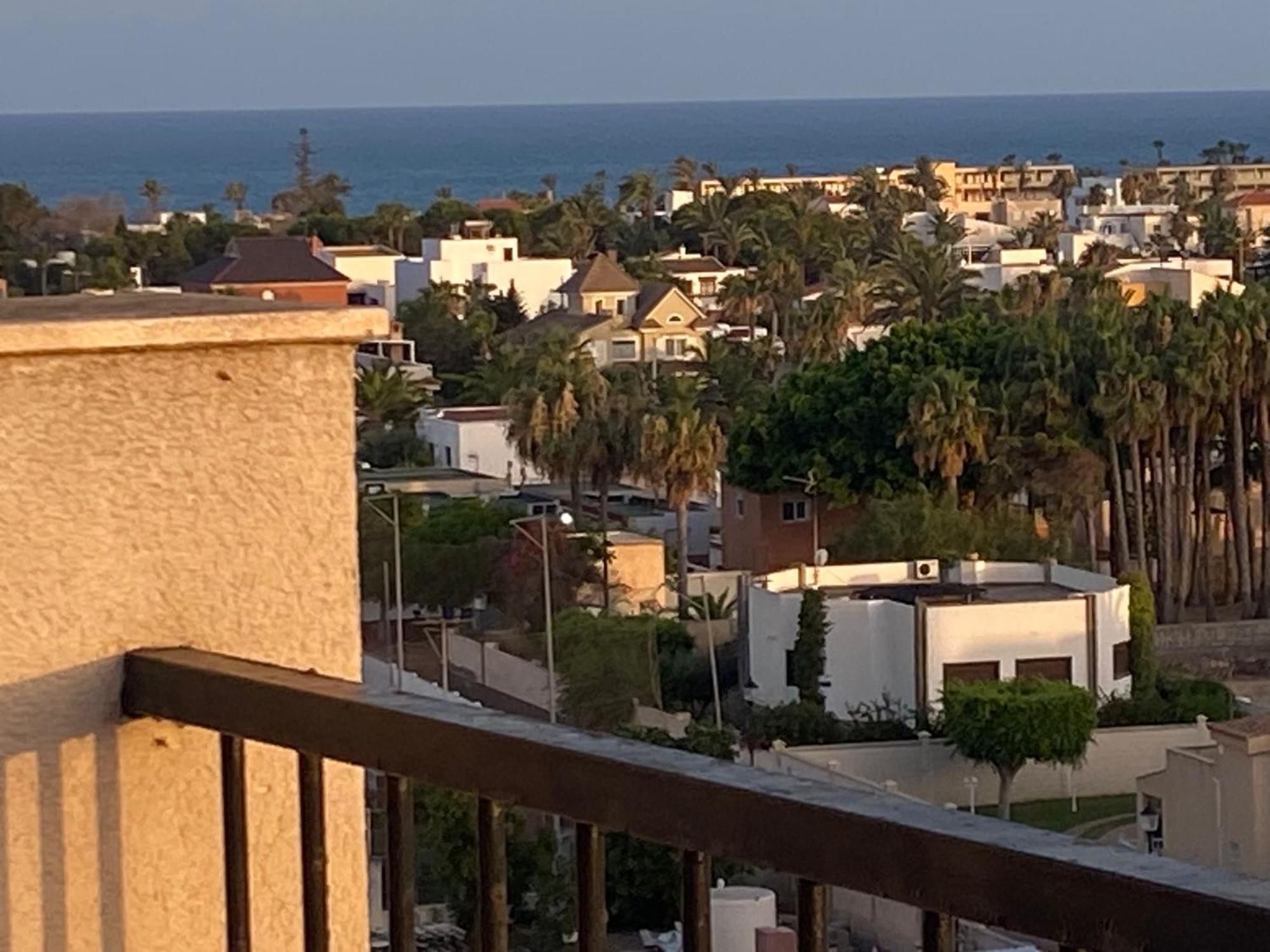 Magnifico Atico Con Vistas Al Mar Y Piscina De 1 Dormitorio Con Solarium, Wifi, Netfix