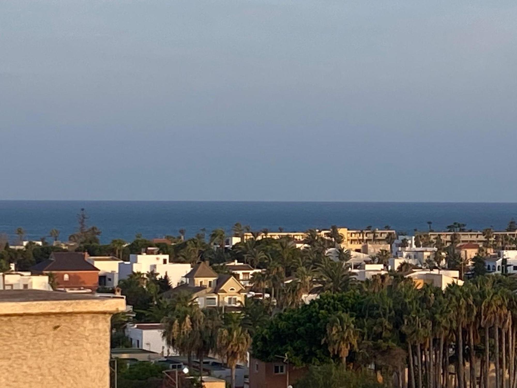 Magnifico Atico Con Vistas Al Mar Y Piscina De 1 Dormitorio Con Solarium, Wifi, Netfix *