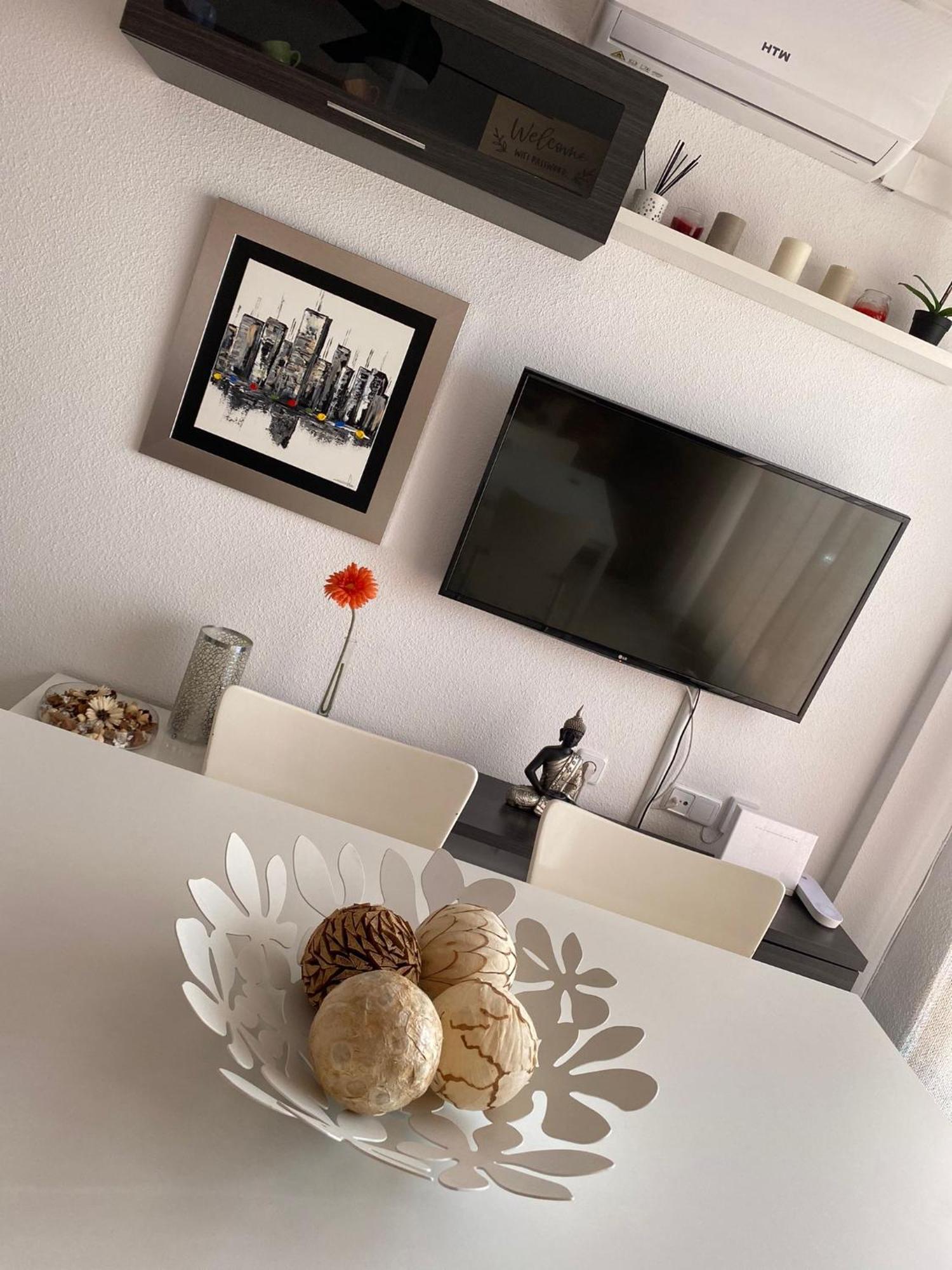 Apartamento Magnifico Atico Con Vistas Al Mar Y Piscina De 1 Dormitorio Con Solarium, Wifi, Netfix *