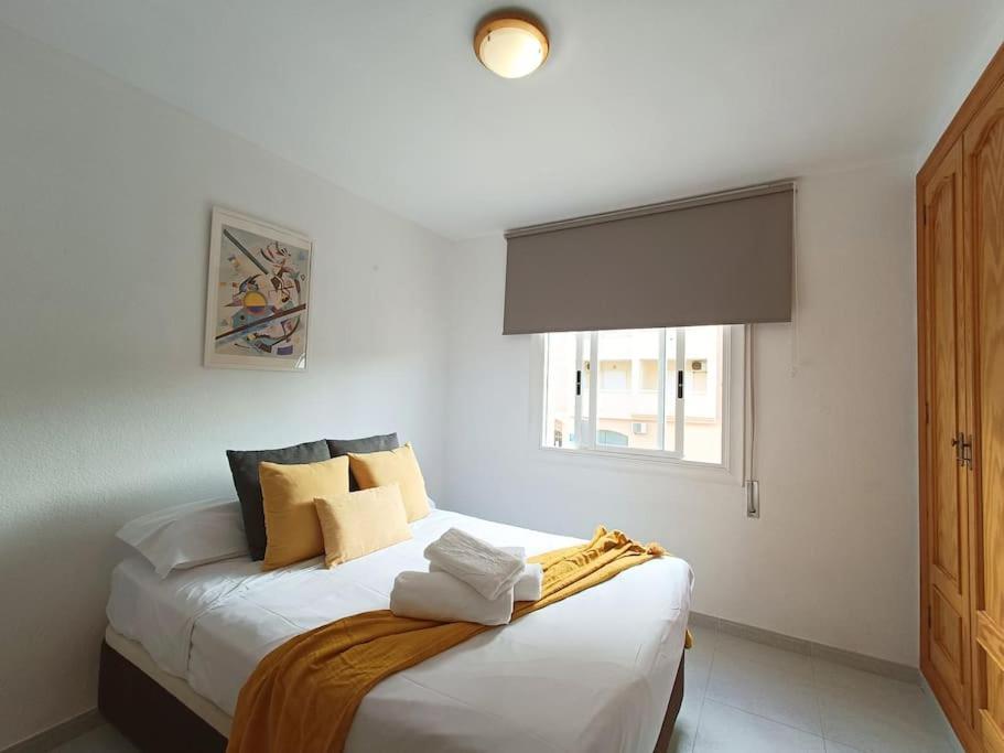 Apartamento Apto Roquetas Con Terraza, A 1min De La Playa, Garaje Y Piscina