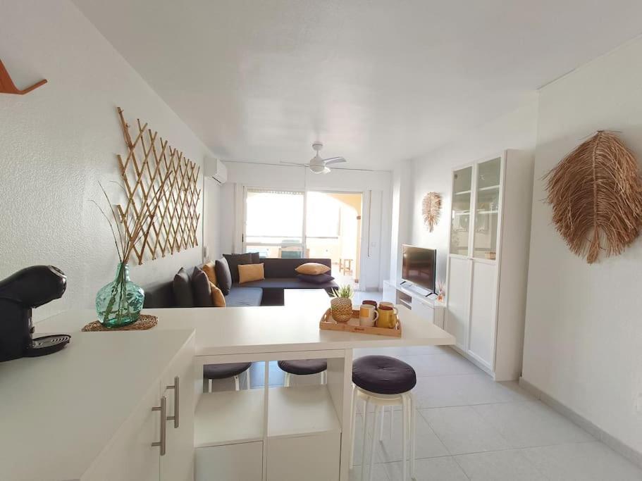 Apto Roquetas Con Terraza, A 1min De La Playa, Garaje Y Piscina Apartamento Roquetas de Mar