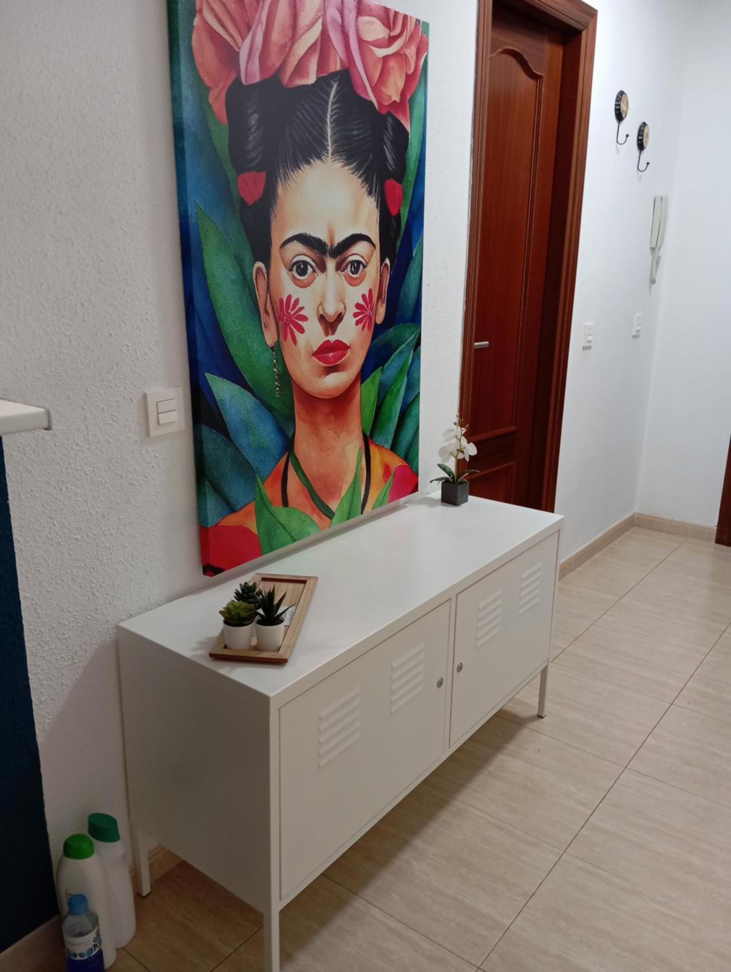 Apartment Leyaros *