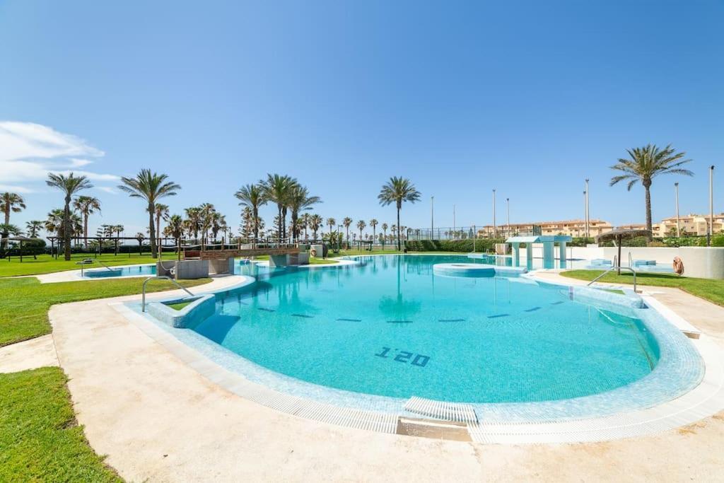 Trendyhomes Marina Golf *