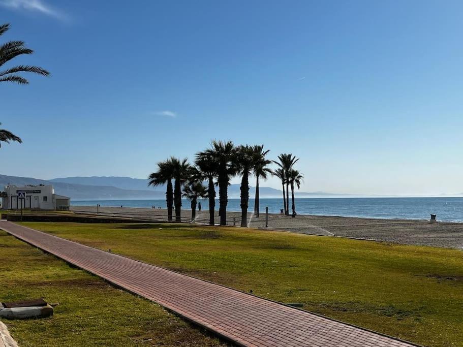 Precioso Apto Al Lado Del Mar *