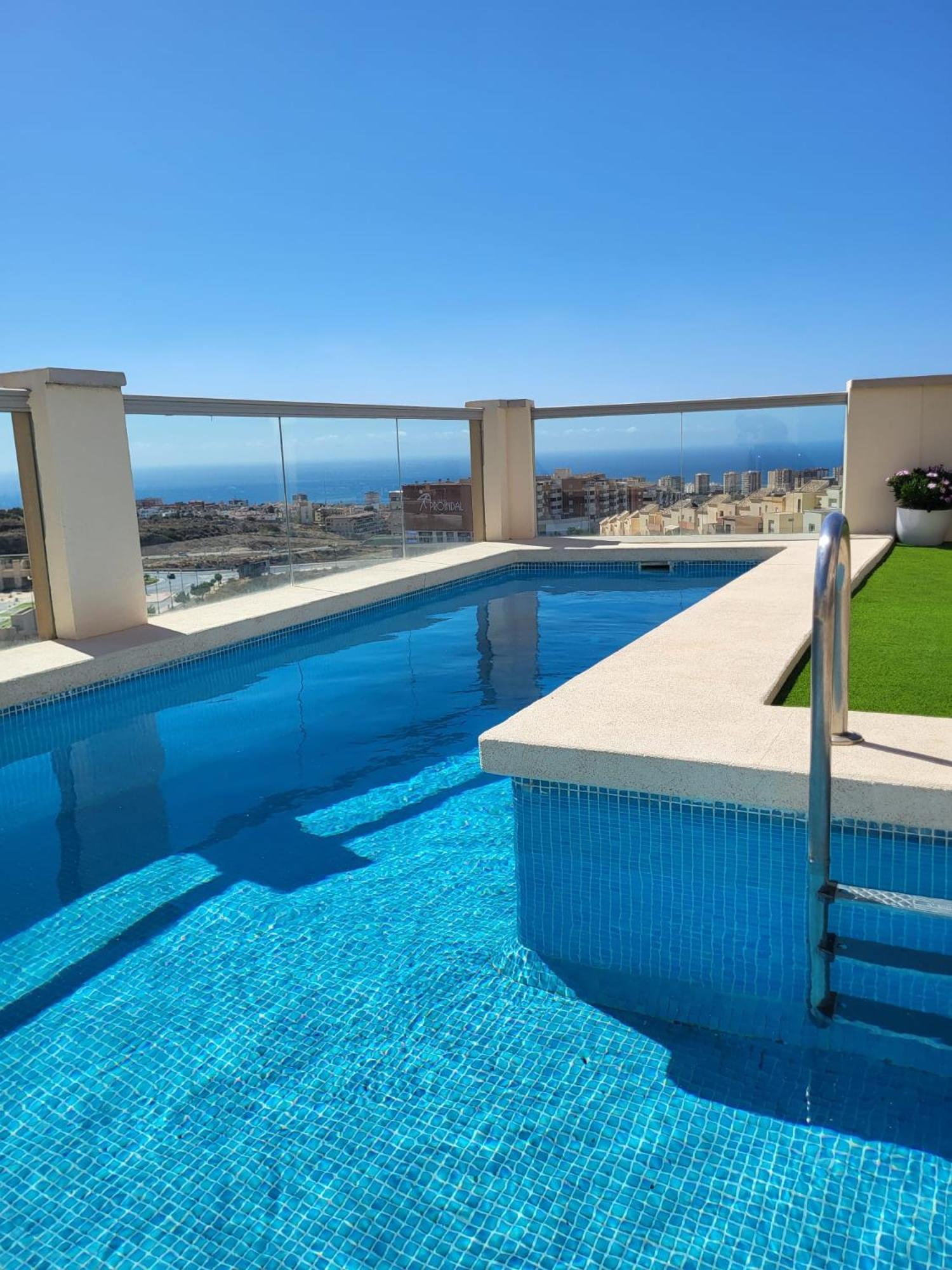 Bonita Vivienda Pareada Con Piscina Privada Сasa de vacaciones