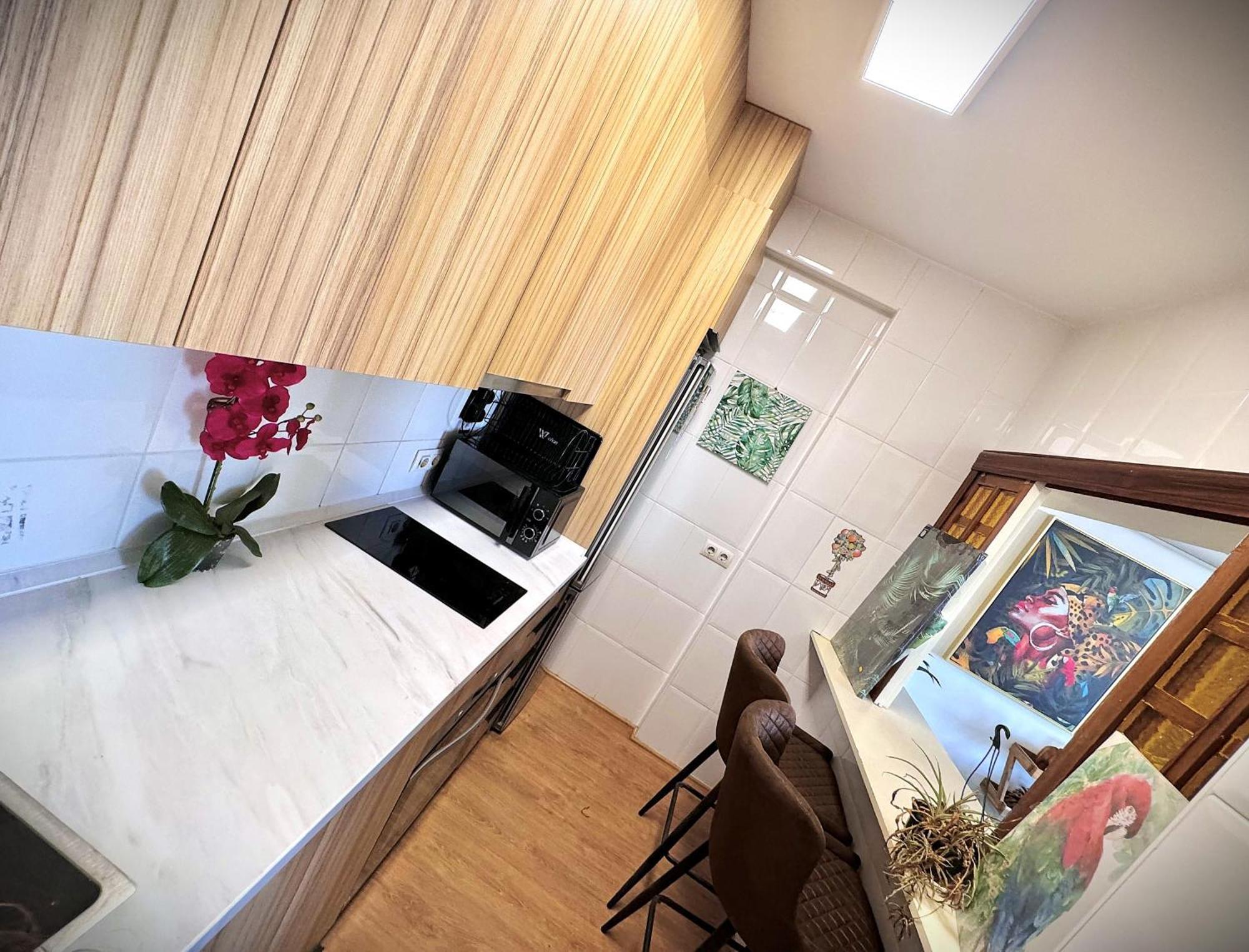 Vive La Playa A 5 Min Con Vistas-piscina-aire Acondicionado-ventiladores De Techo-wifi-orientacion Sur Apartamento