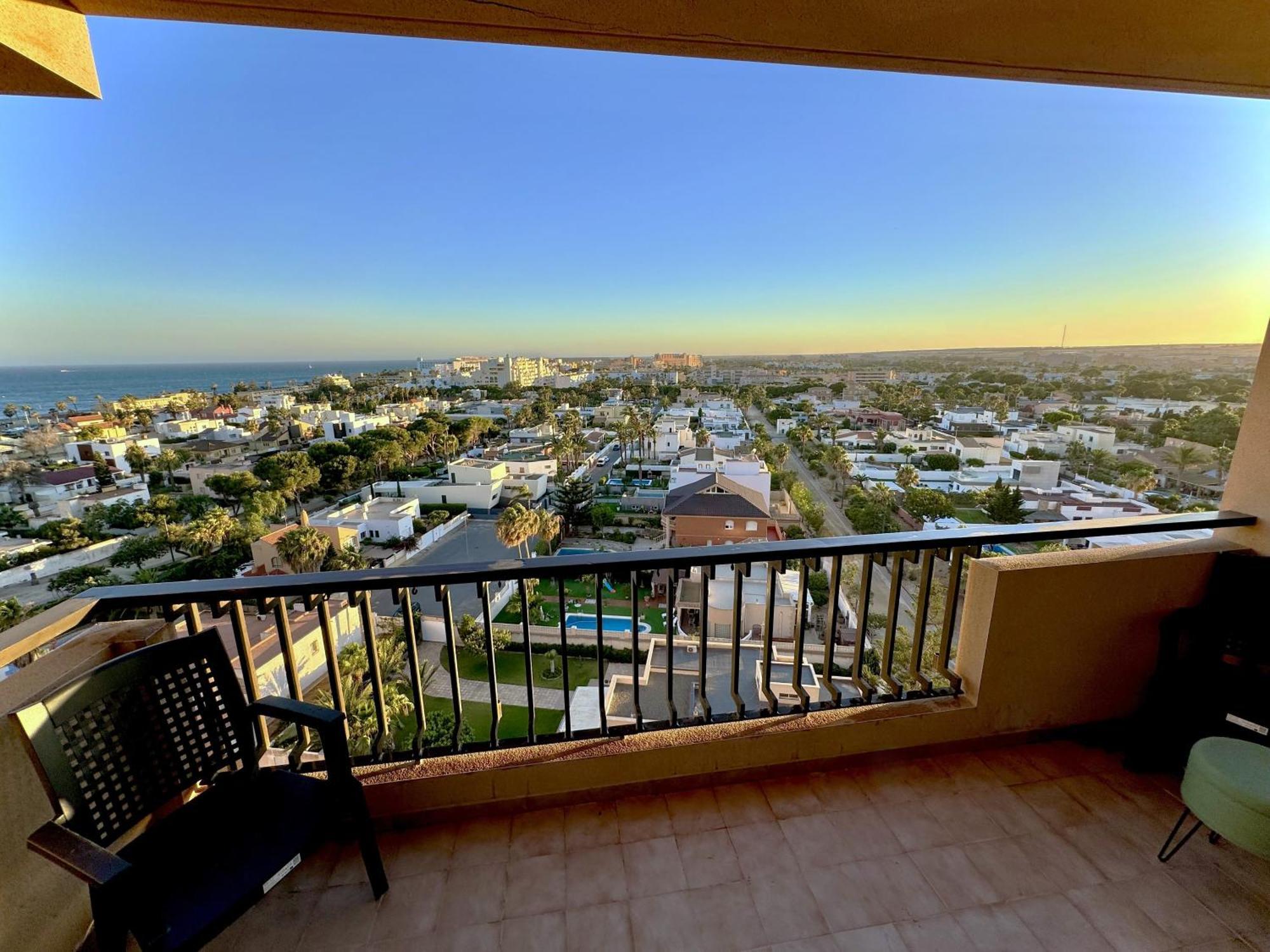 Vive La Playa A 5 Min Con Vistas-piscina-aire Acondicionado-ventiladores De Techo-wifi-orientacion Sur Apartamento *