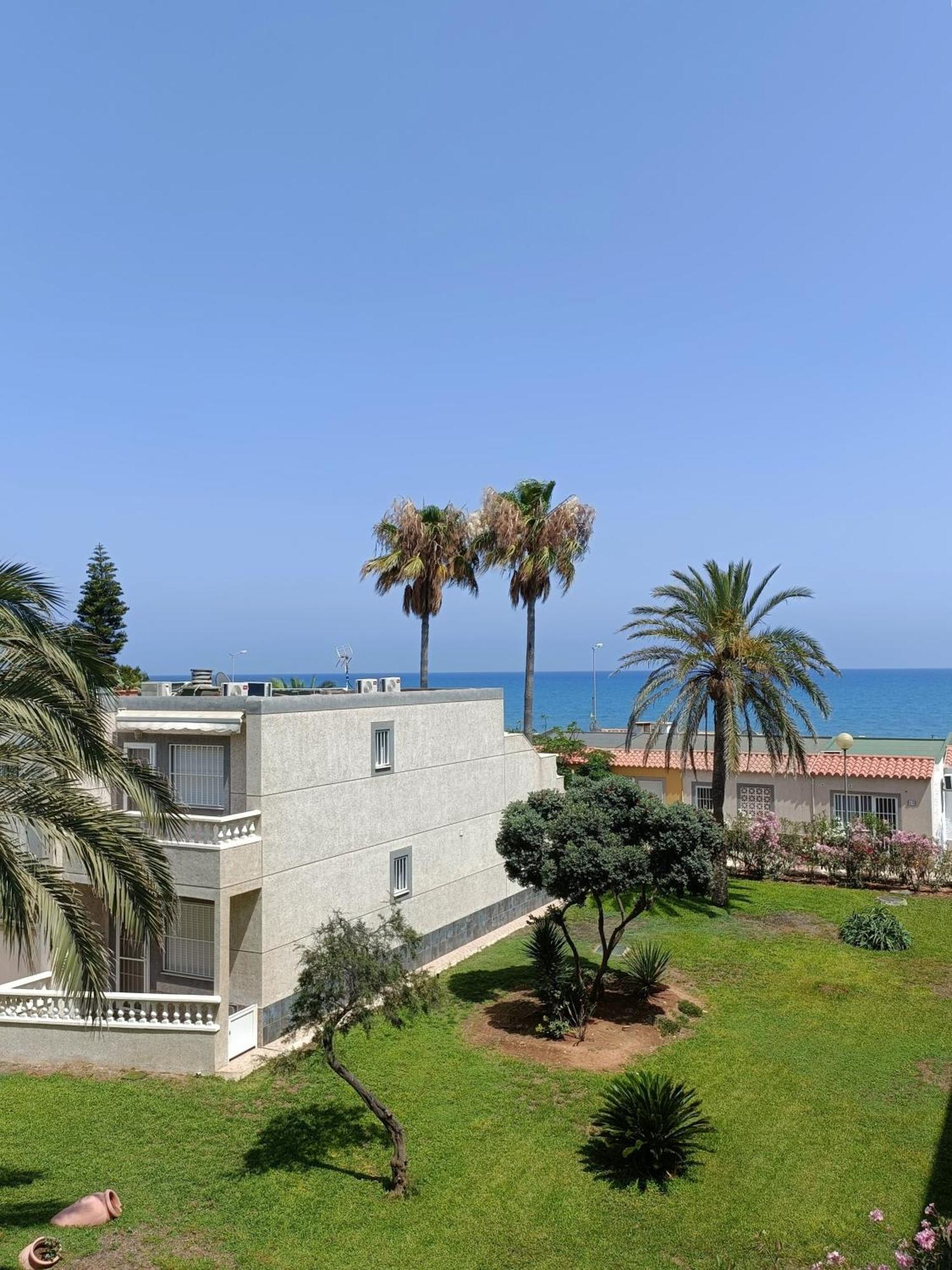 Apto Tropicana Con Salida Directa Al Mar Y Piscina *