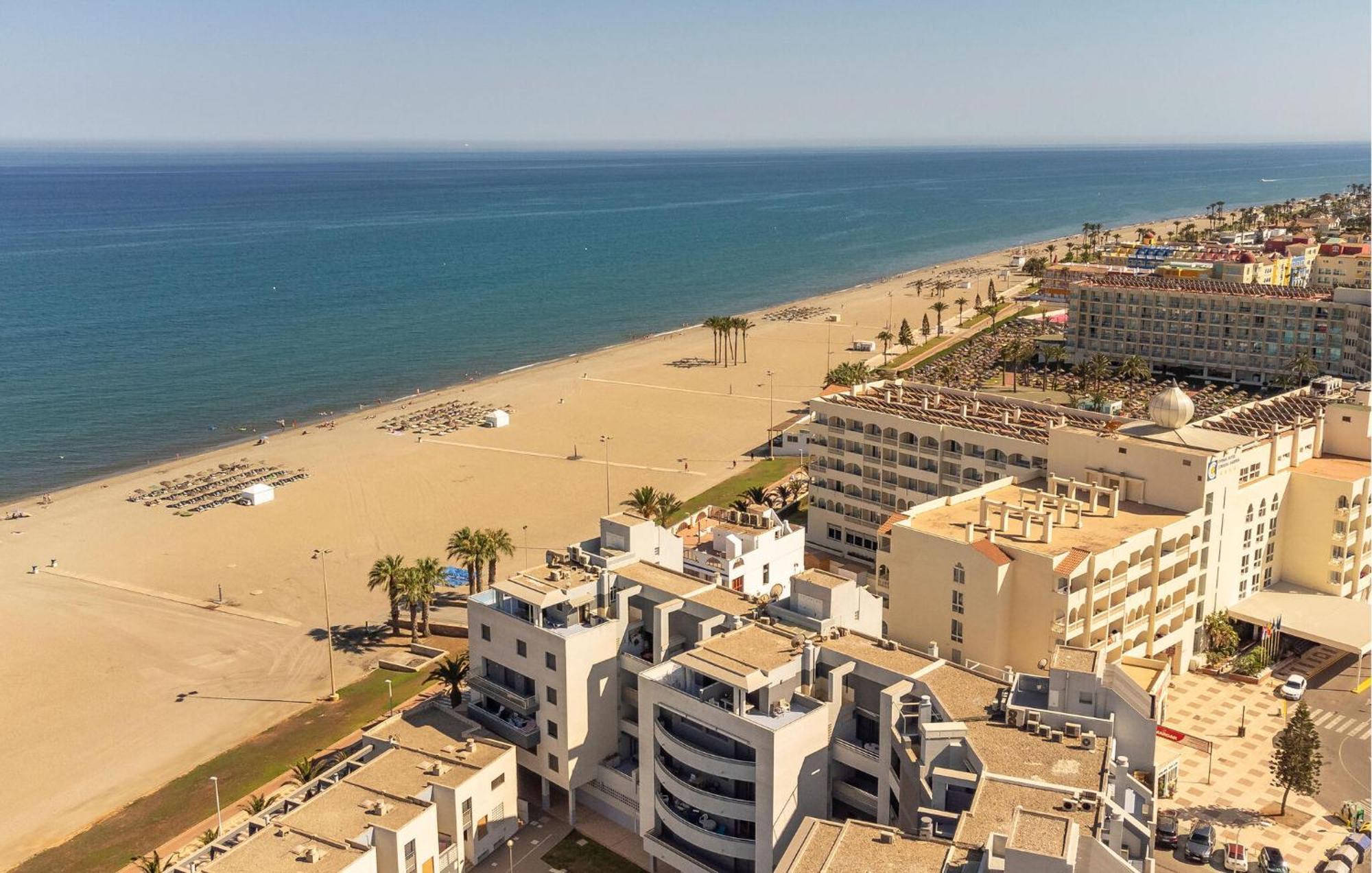1 Bedroom In Roquetas de Mar