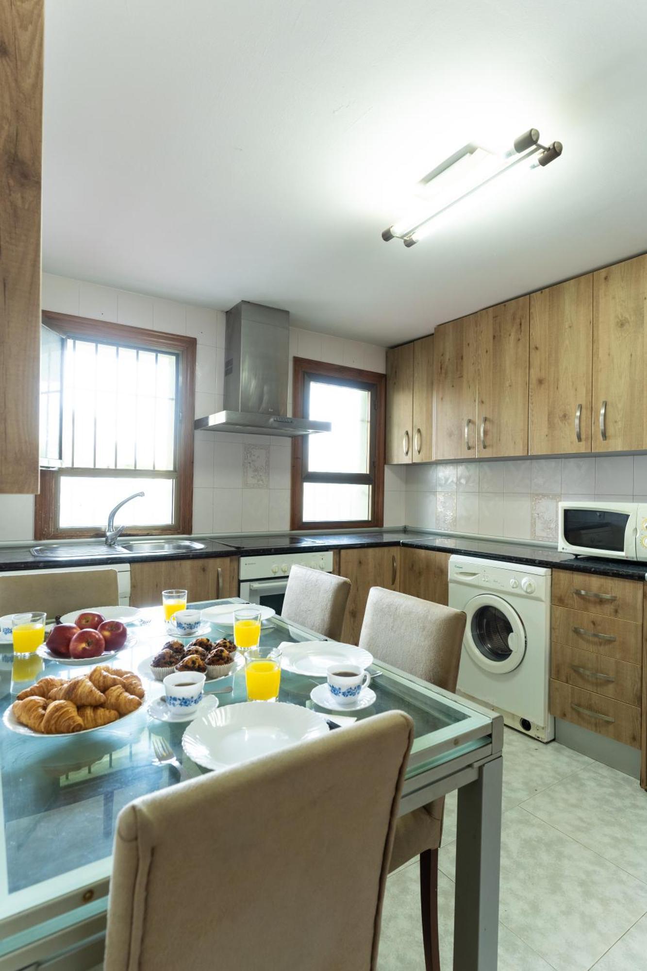 Trendyhomes Con Piscina *