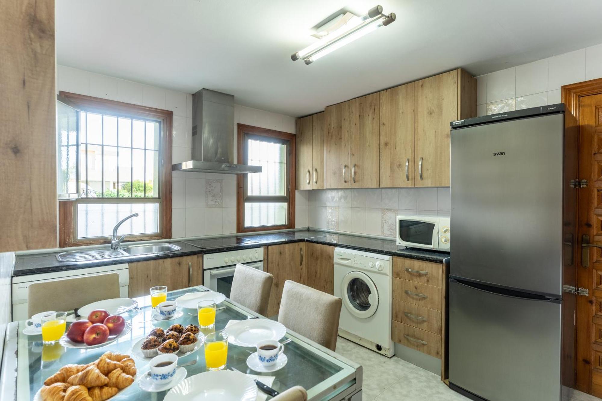 Trendyhomes Con Piscina * Roquetas de Mar