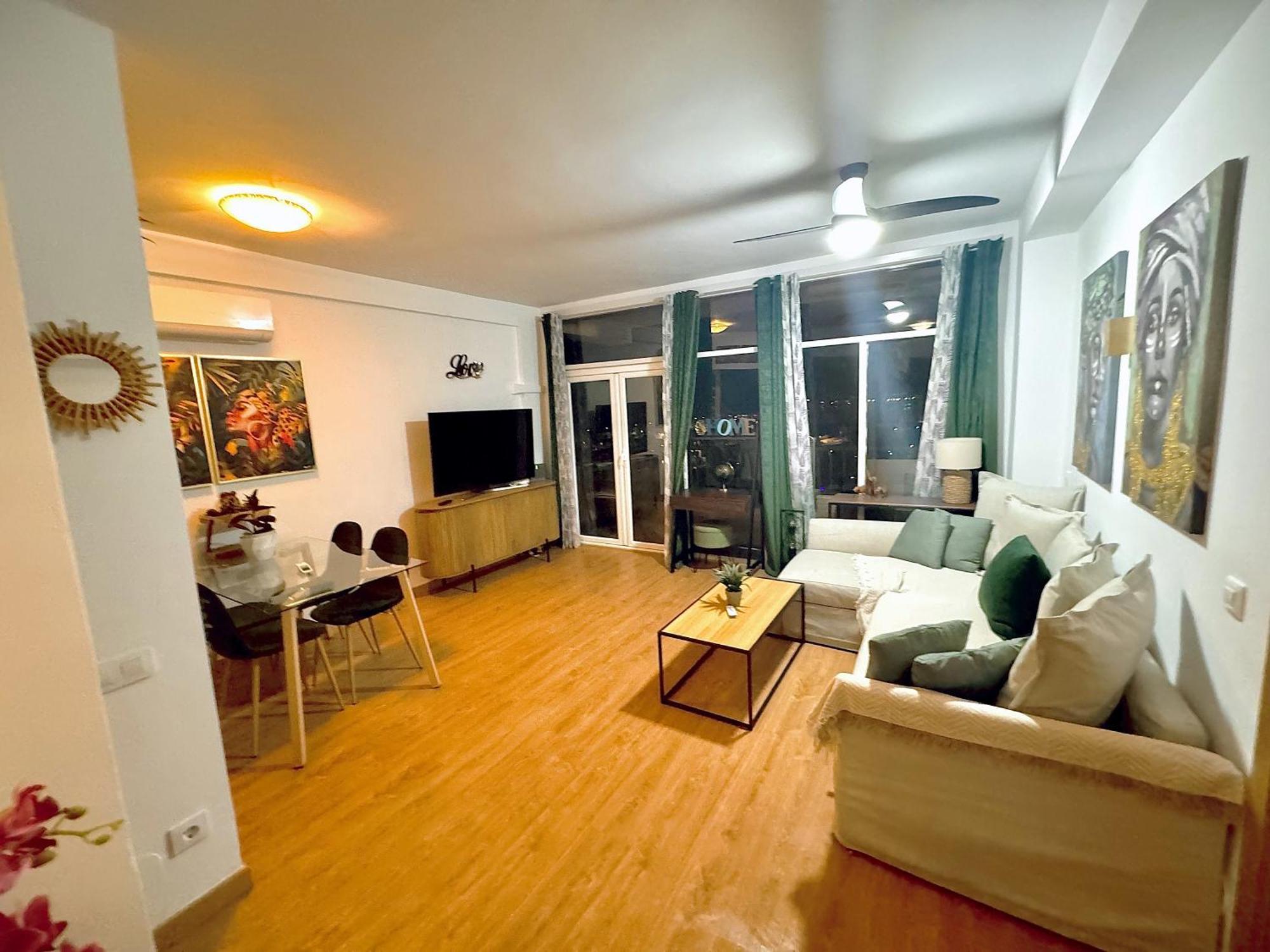 Vive La Playa A 5 Min Con Vistas-piscina-aire Acondicionado-ventiladores De Techo-wifi-orientacion Sur Roquetas de Mar