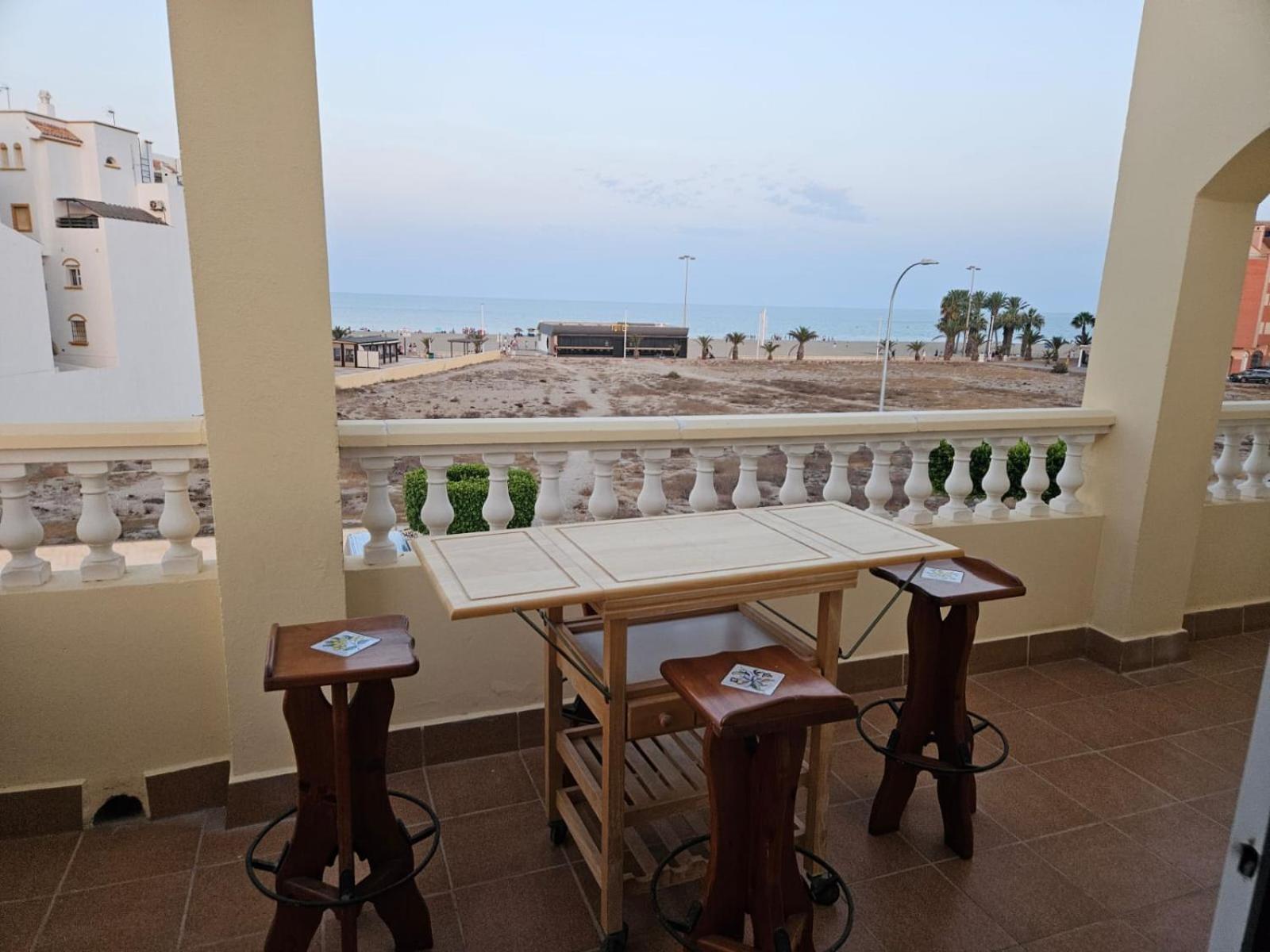De Tres A 3 Minutos De La Playa 6 Personas Apartment Roquetas de Mar