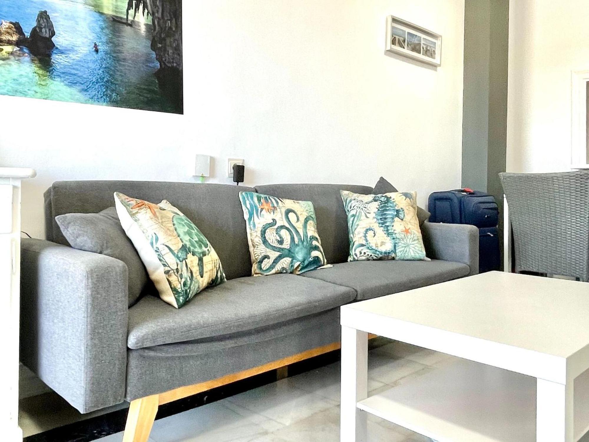 Beautiful In With Shared Pool Apartamento Roquetas de Mar
