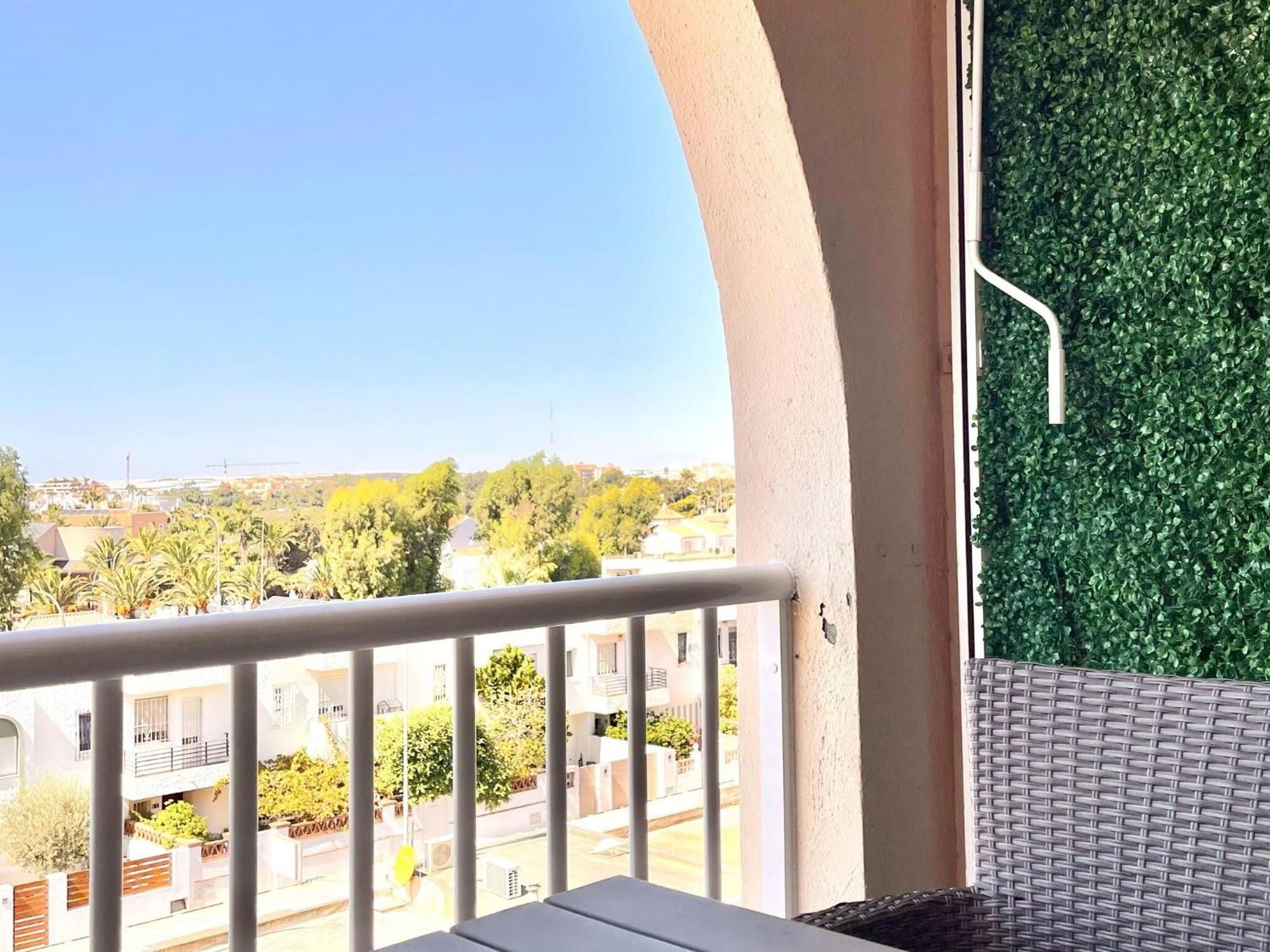 Beautiful In With Shared Pool Roquetas de Mar