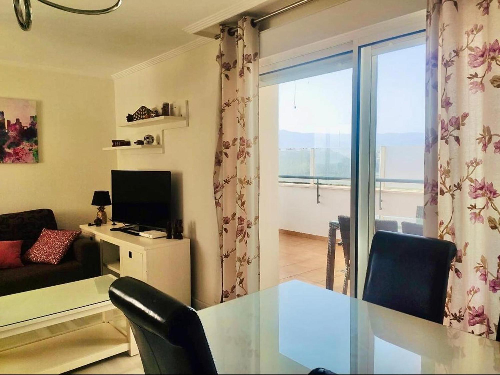 Apartamento With Shared Pool *