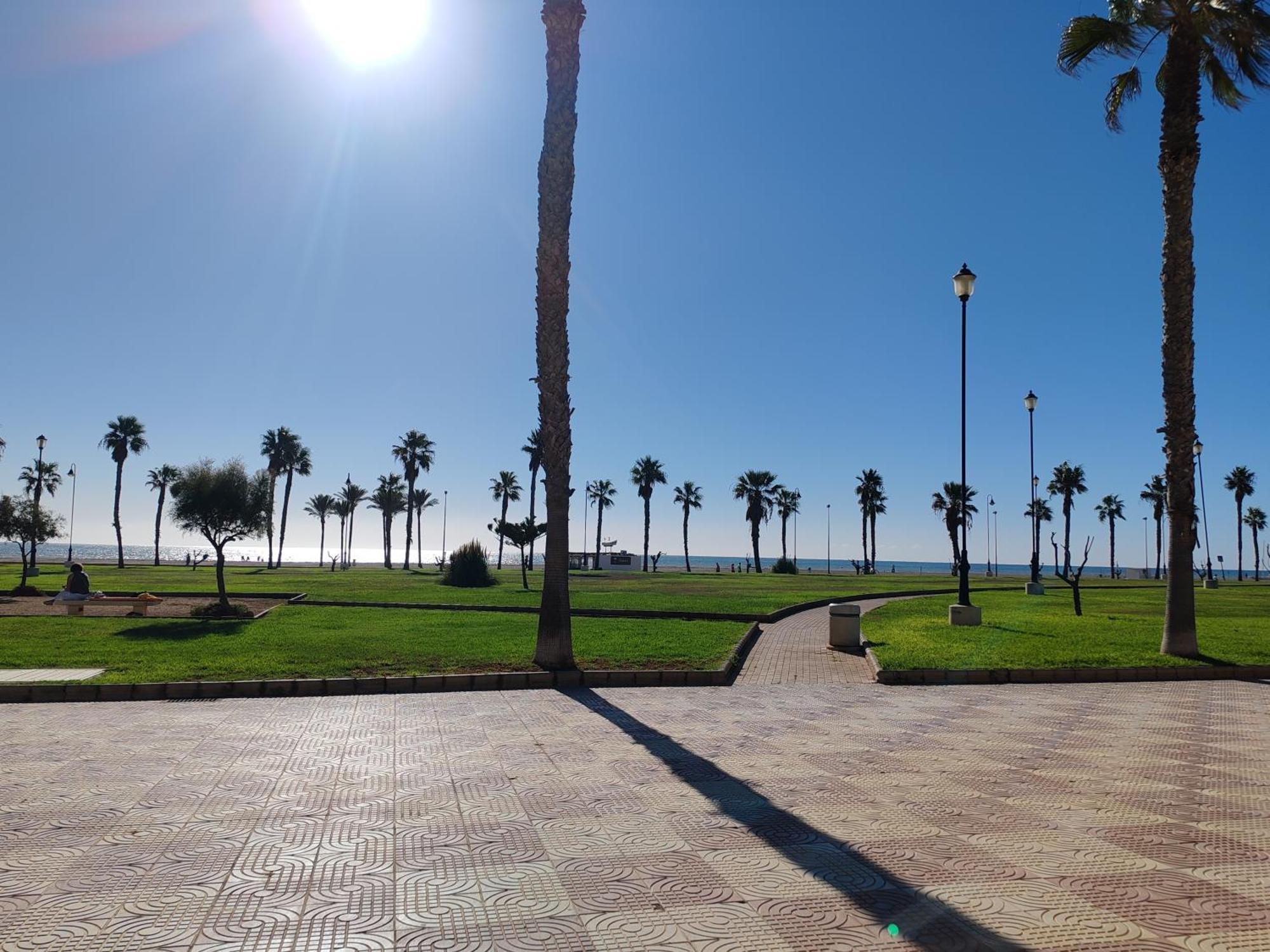 Sybarix Beach: 1ª Linea De Playa