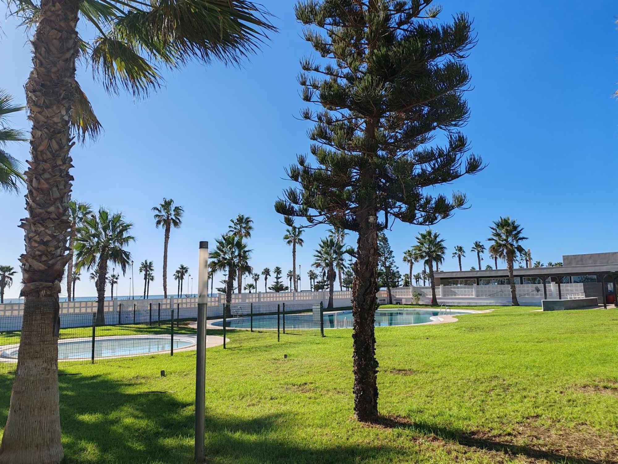 Sybarix Beach: 1ª Linea De Playa Apartamento *