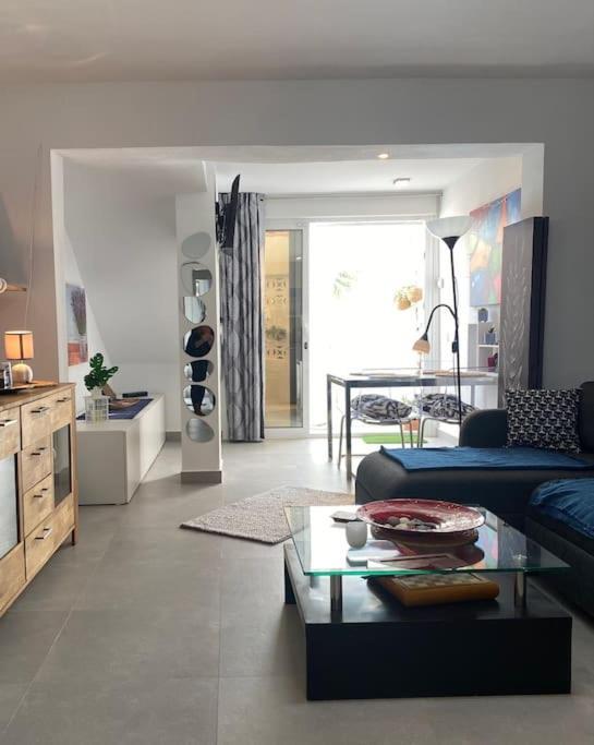 La Margarita Apartment, Club Tropicana Apartamento *