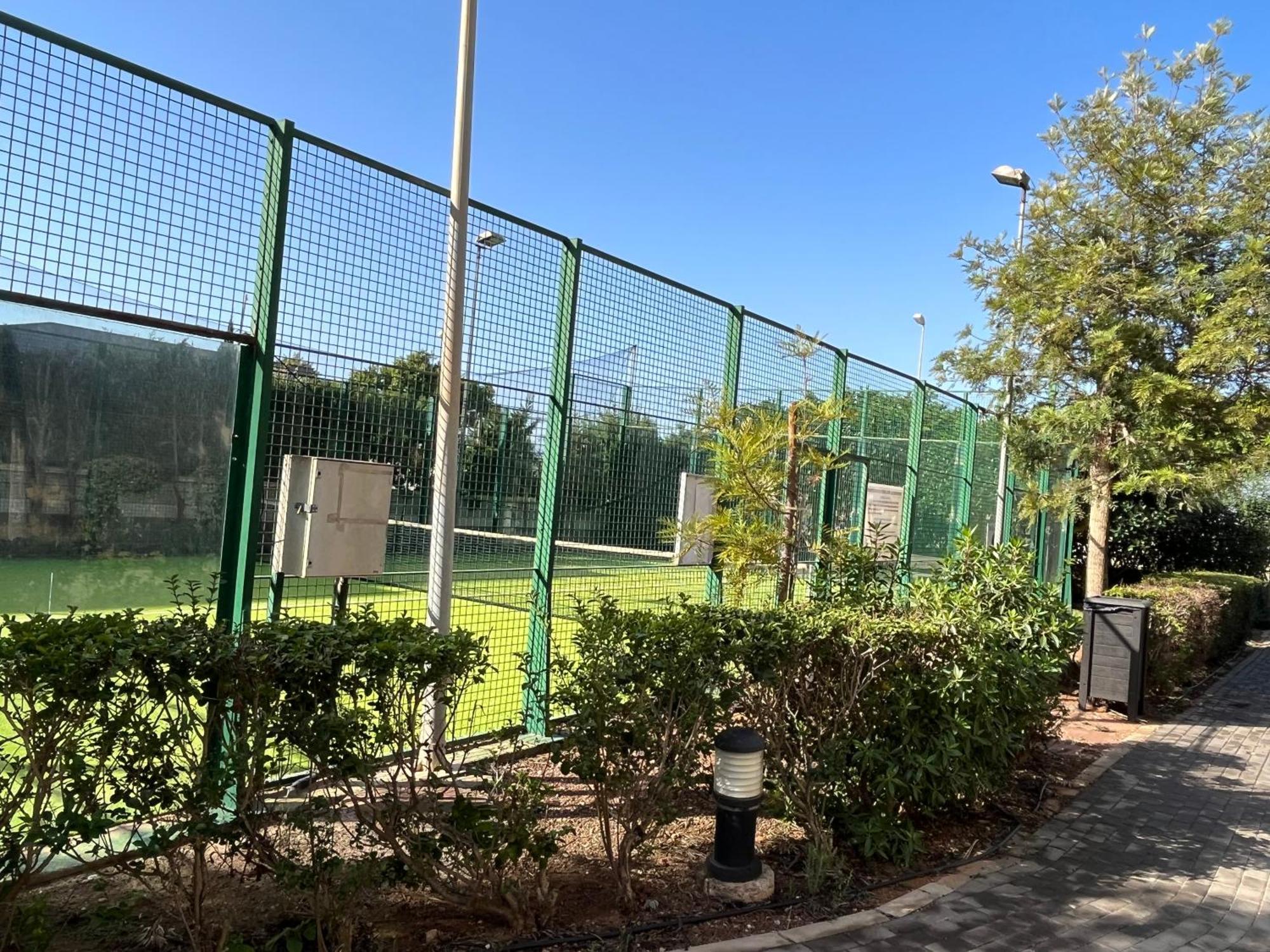 Apartamento Romana Golf Urbanizacion Con Wifi, Amplia Terraza, Piscinas, Paddel *