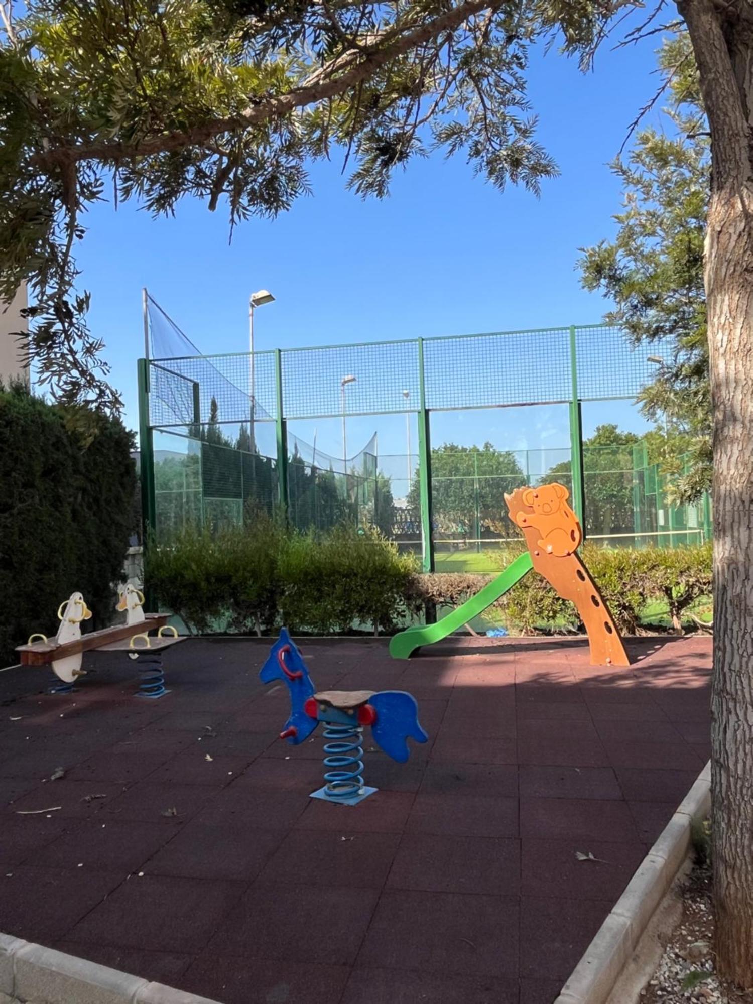 Romana Golf Urbanizacion Con Wifi, Amplia Terraza, Piscinas, Paddel Roquetas de Mar
