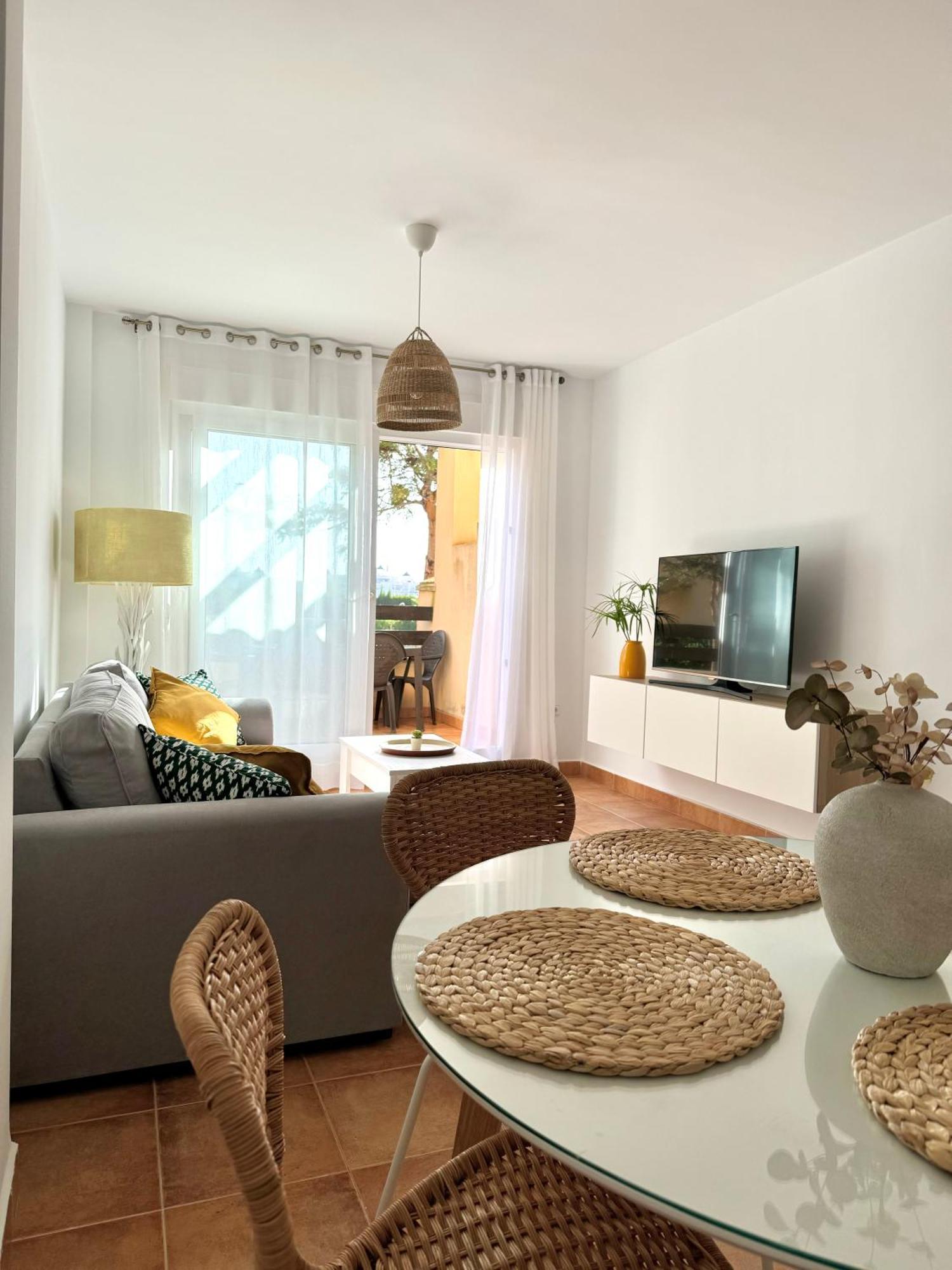 Romana Golf Urbanizacion Con Wifi, Amplia Terraza, Piscinas, Paddel *