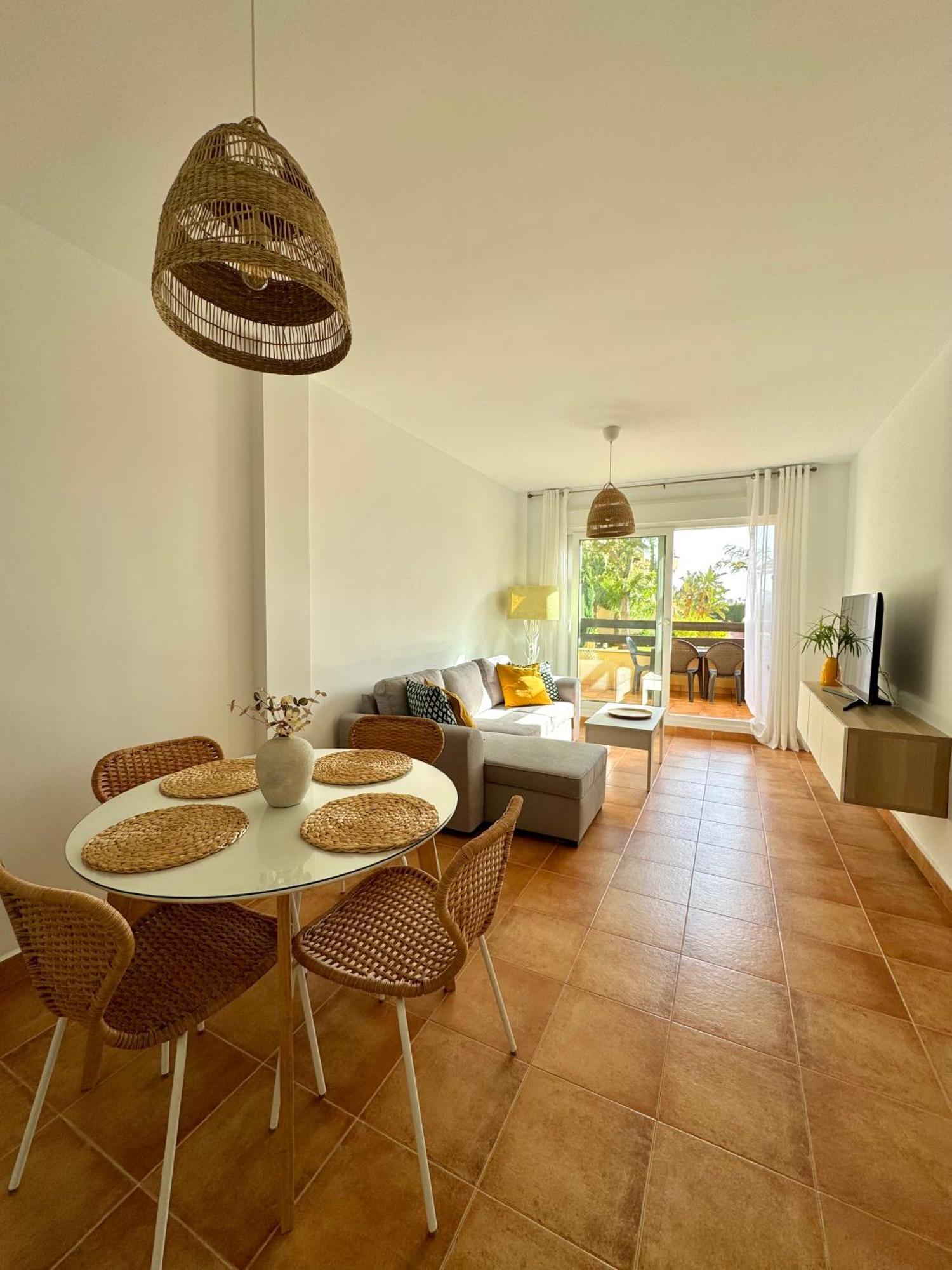 Apartamento Romana Golf Urbanizacion Con Wifi, Amplia Terraza, Piscinas, Paddel