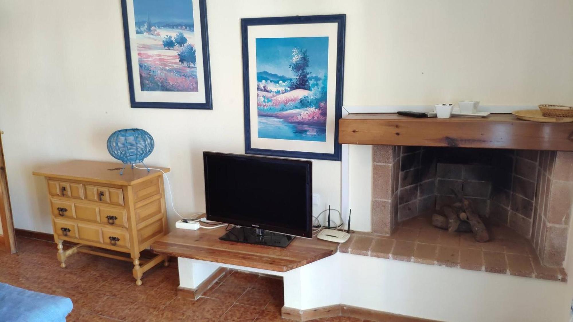 Lovely 2 Bedroom With Pool *