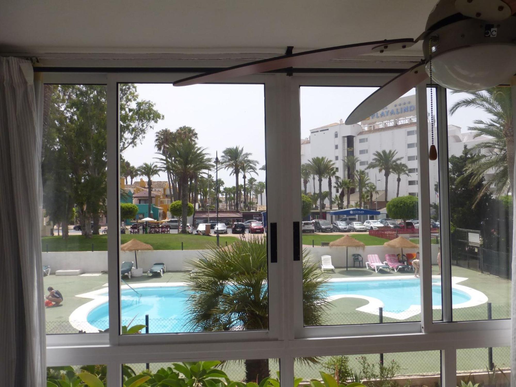 Apartamento Lovely At 150 Meters From The *
