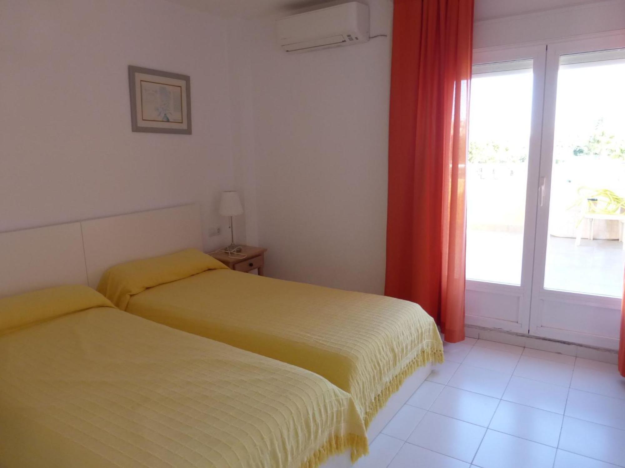 Beautiful 2 Bedroom, 2 Bathroom Apartamento *