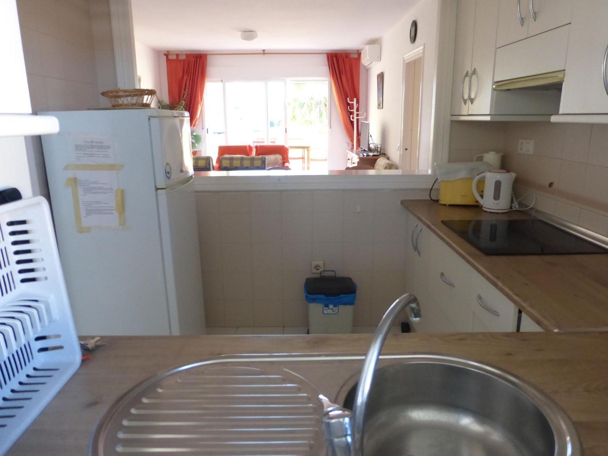 Beautiful 2 Bedroom, 2 Bathroom Apartamento *