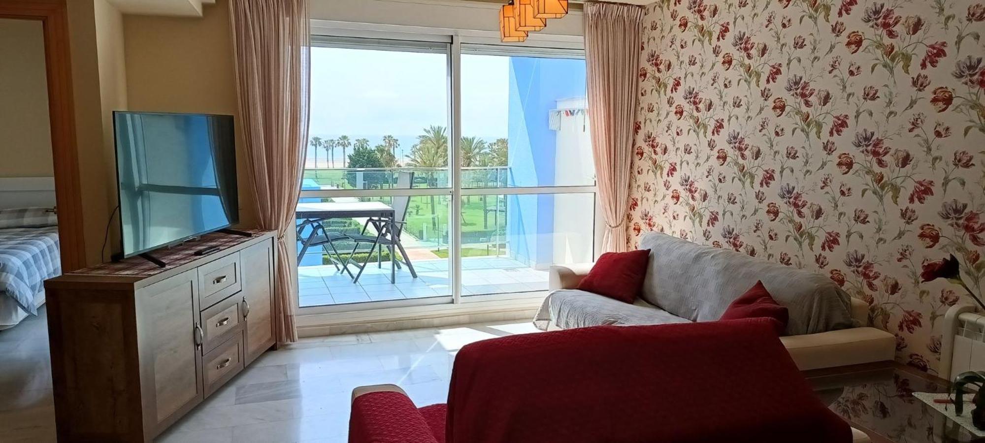 Beautiful 2 Bedroom Penthouse *
