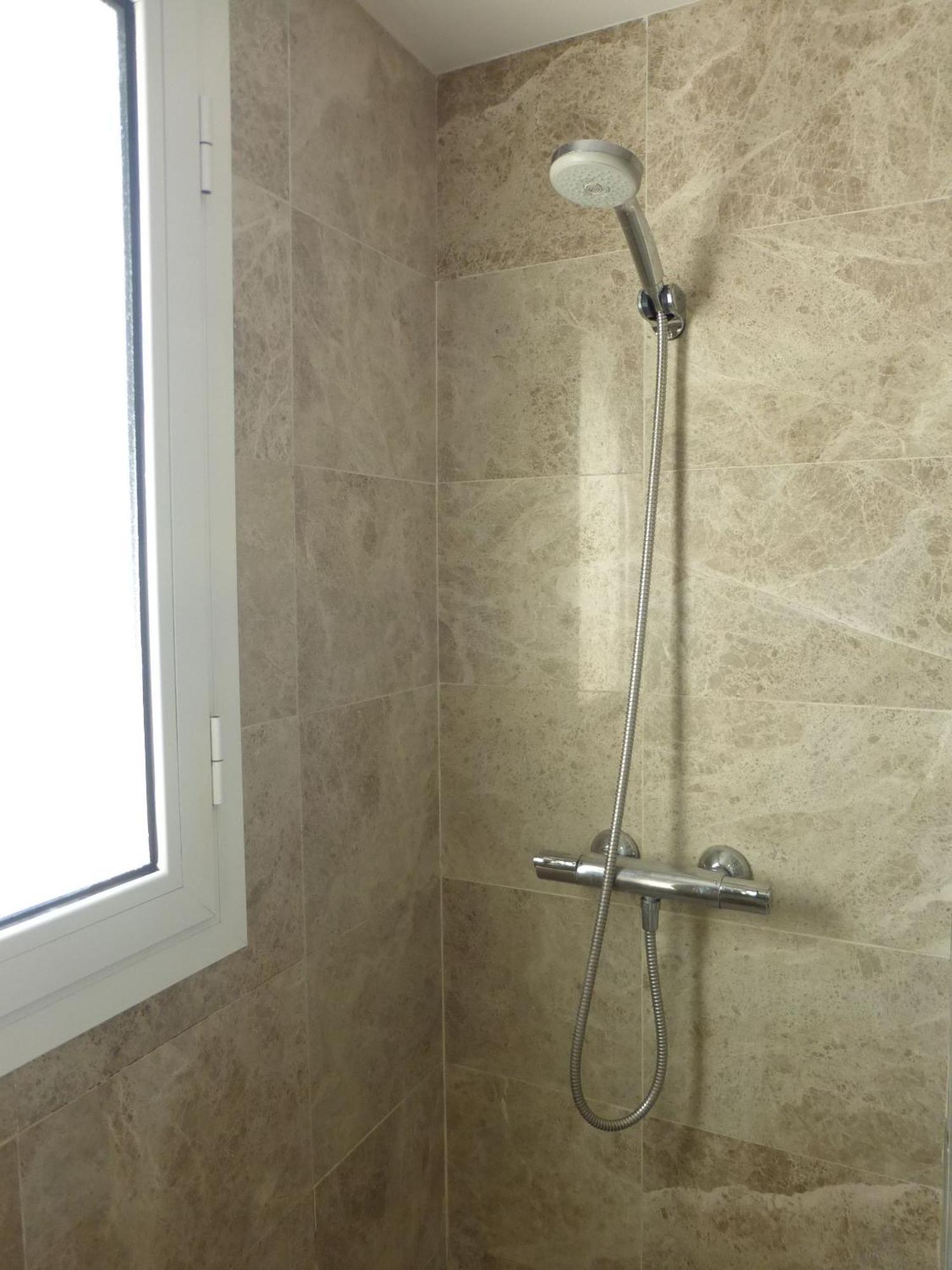 Beautiful 2 Bedroom Penthouse Apartamento