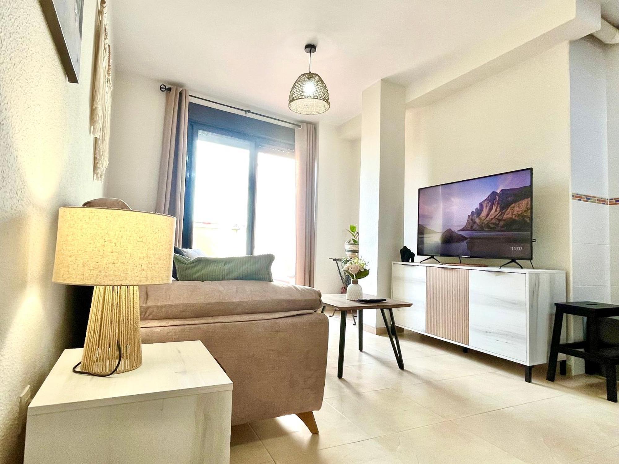 Centrico A Pasos Del Castillo Y La Playa Apartamento