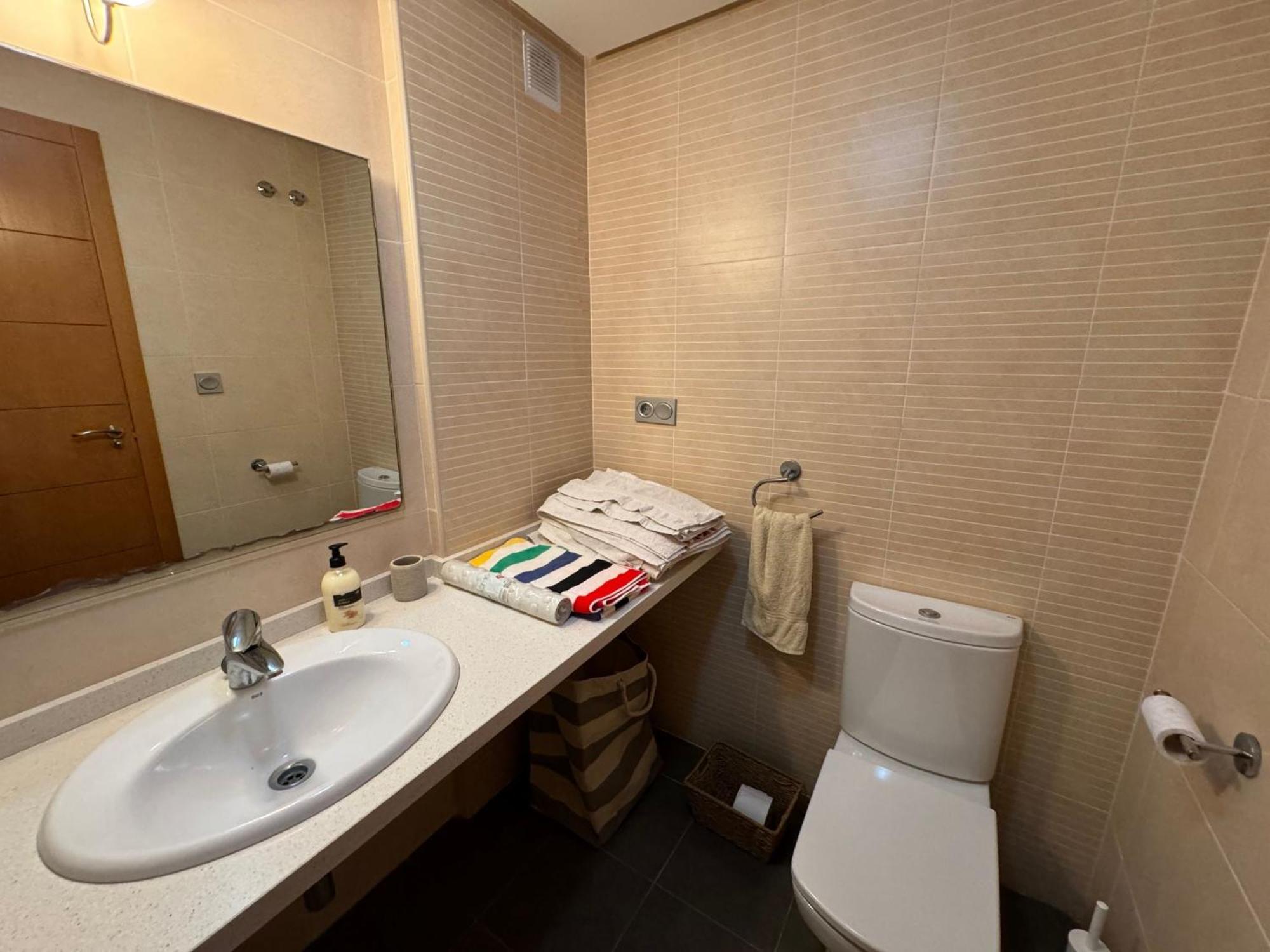 Beautiful 2 Bedroom 2 Bathroom With Several Pools