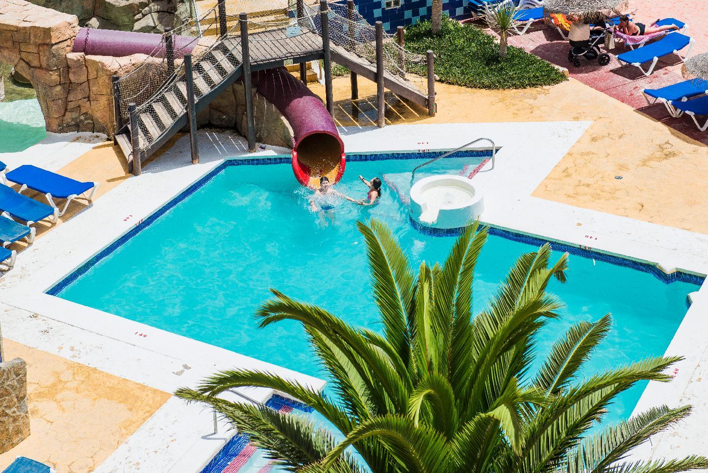 Fenix Family By Alegria Hotel
