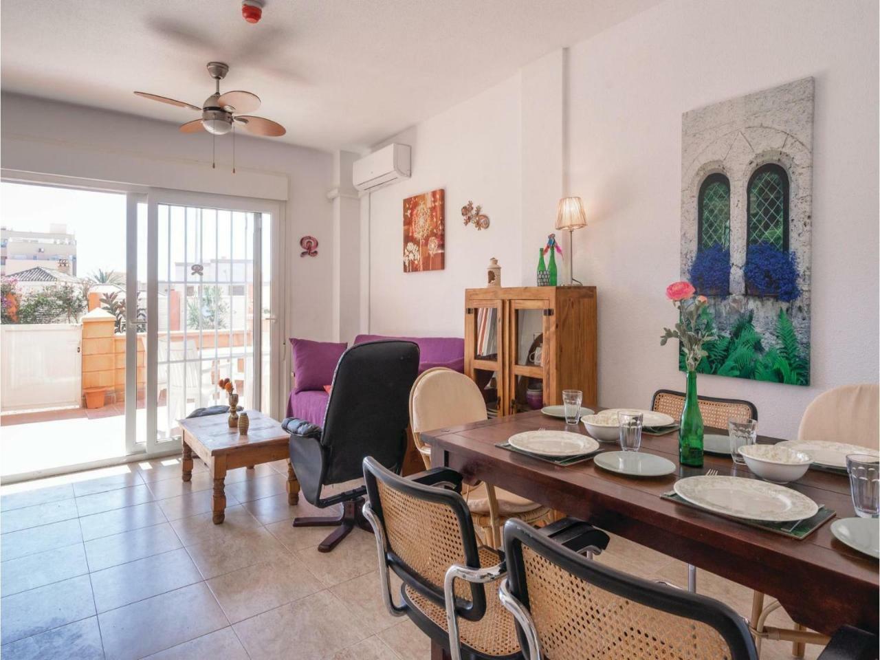 Beautiful In With 1 Bedrooms, Wifi And Outdoor Swimming Pool Apartamento