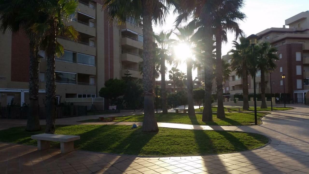 Apartamento Primera Linea De Playa Roquetas de Mar