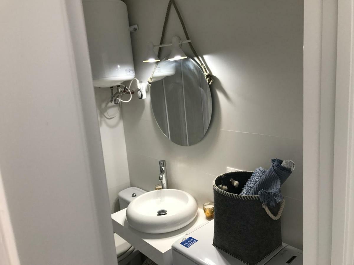 Nuevo Apartamento En Primera Línea De Playa Apartamento *