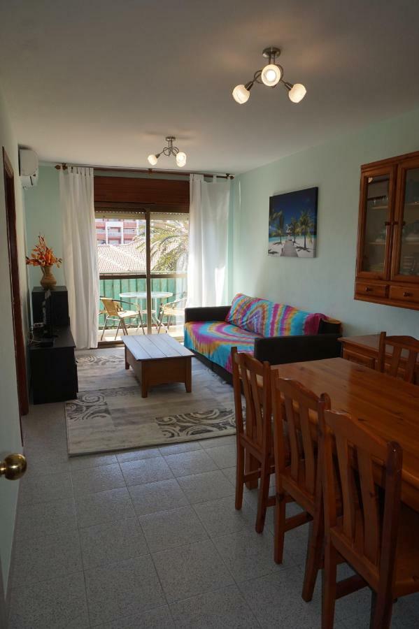 Apartment Retro Mint - Cigueenas *