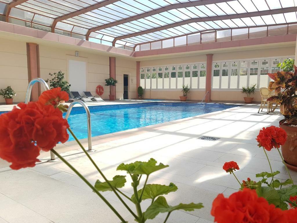 ático Deluxe Entre Centro Y Playa Salinas Con Terraza, Wifi, Piscina Climatizada, Gym, Sauna Y Garaje -smart Tv Apartamento Roquetas de Mar
