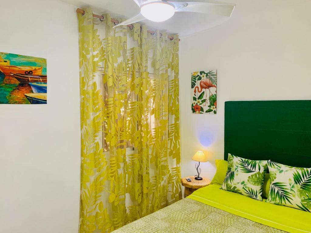Casita A 3 Minutos De La Playa Con Aire Acondicionado E Internet Roquetas de Mar