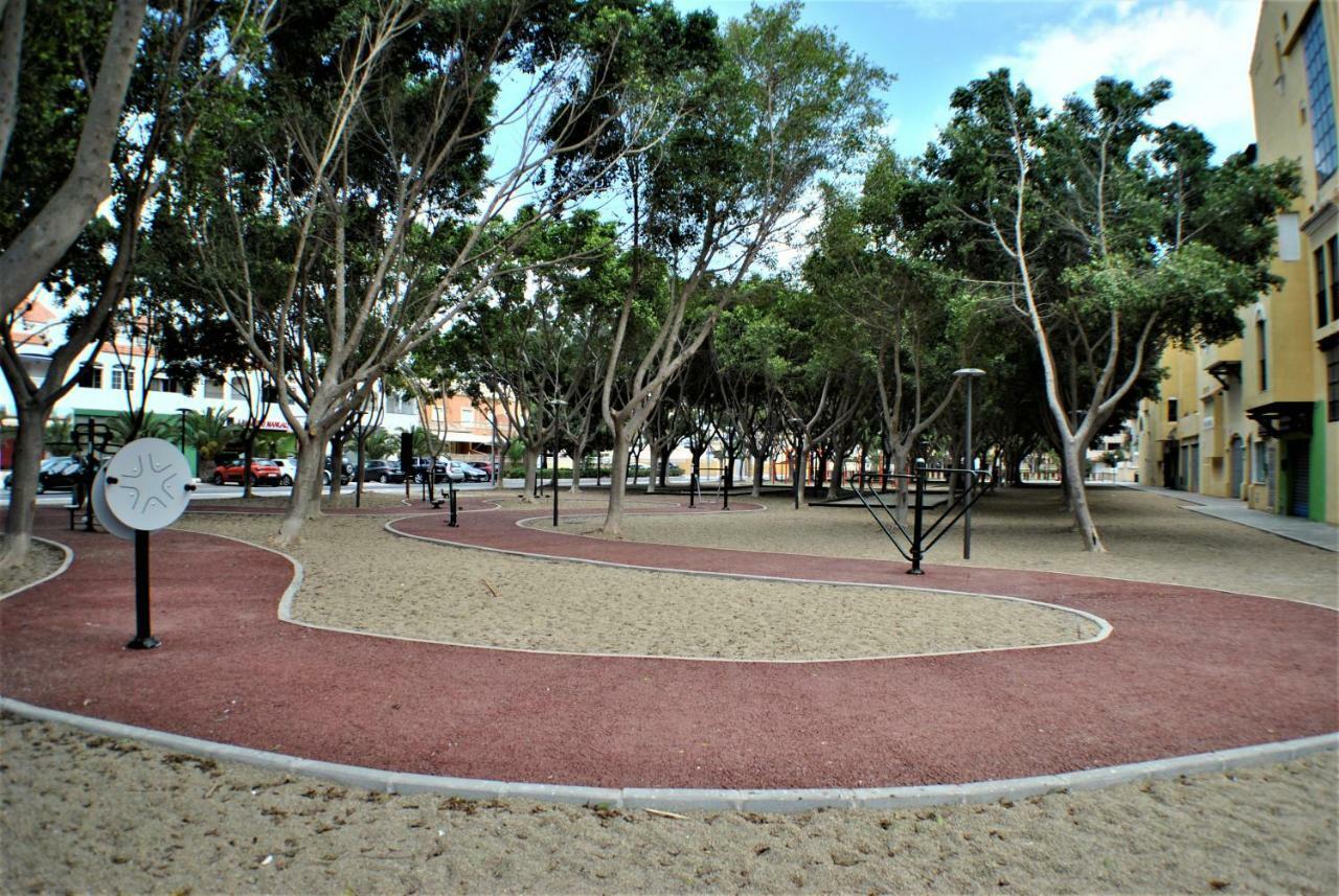 Magic Del Mar - Floor