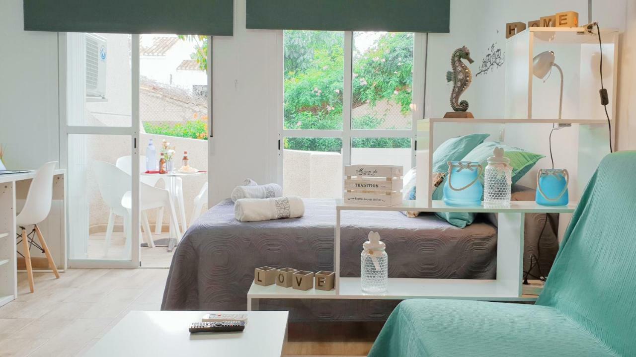 Stylish Club Tropicana Apartment Roquetas de Mar