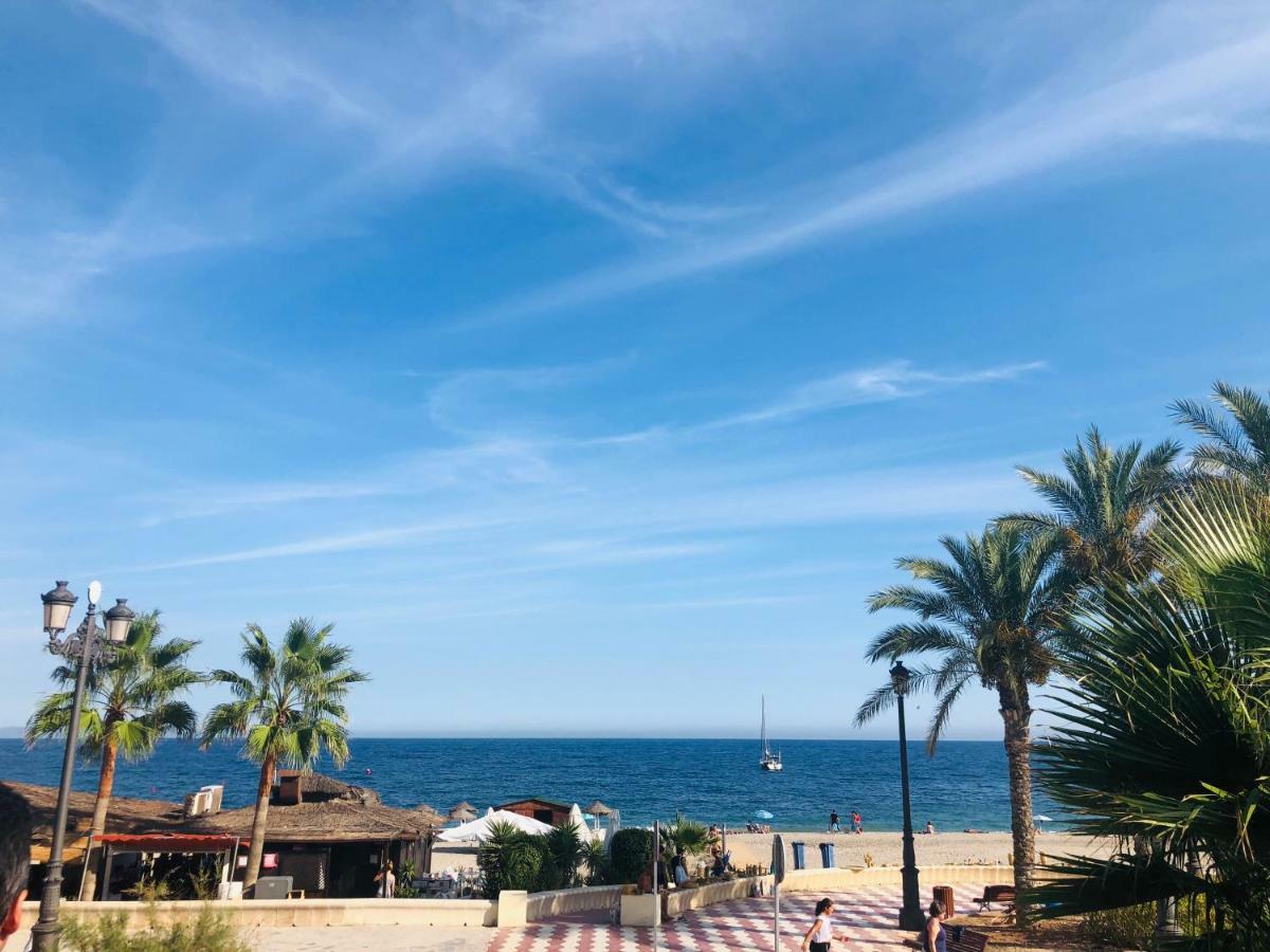 Gran Casa Con Terraza A 3 Min Playa Con Wifi - Rodeada De Servicios Сasa de vacaciones